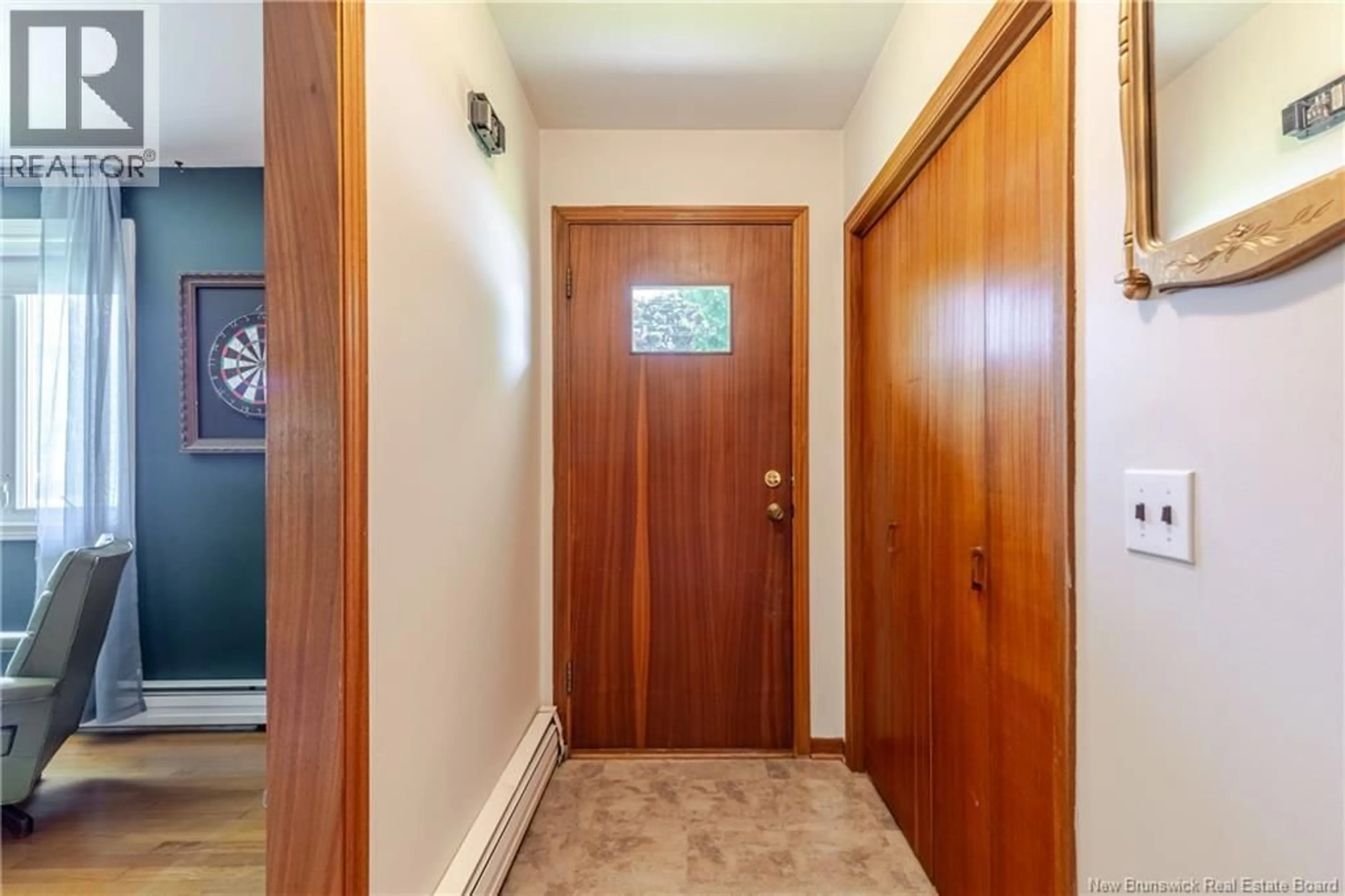 Indoor entryway for 577 MAPLE STREET, Fredericton New Brunswick E3A3R5