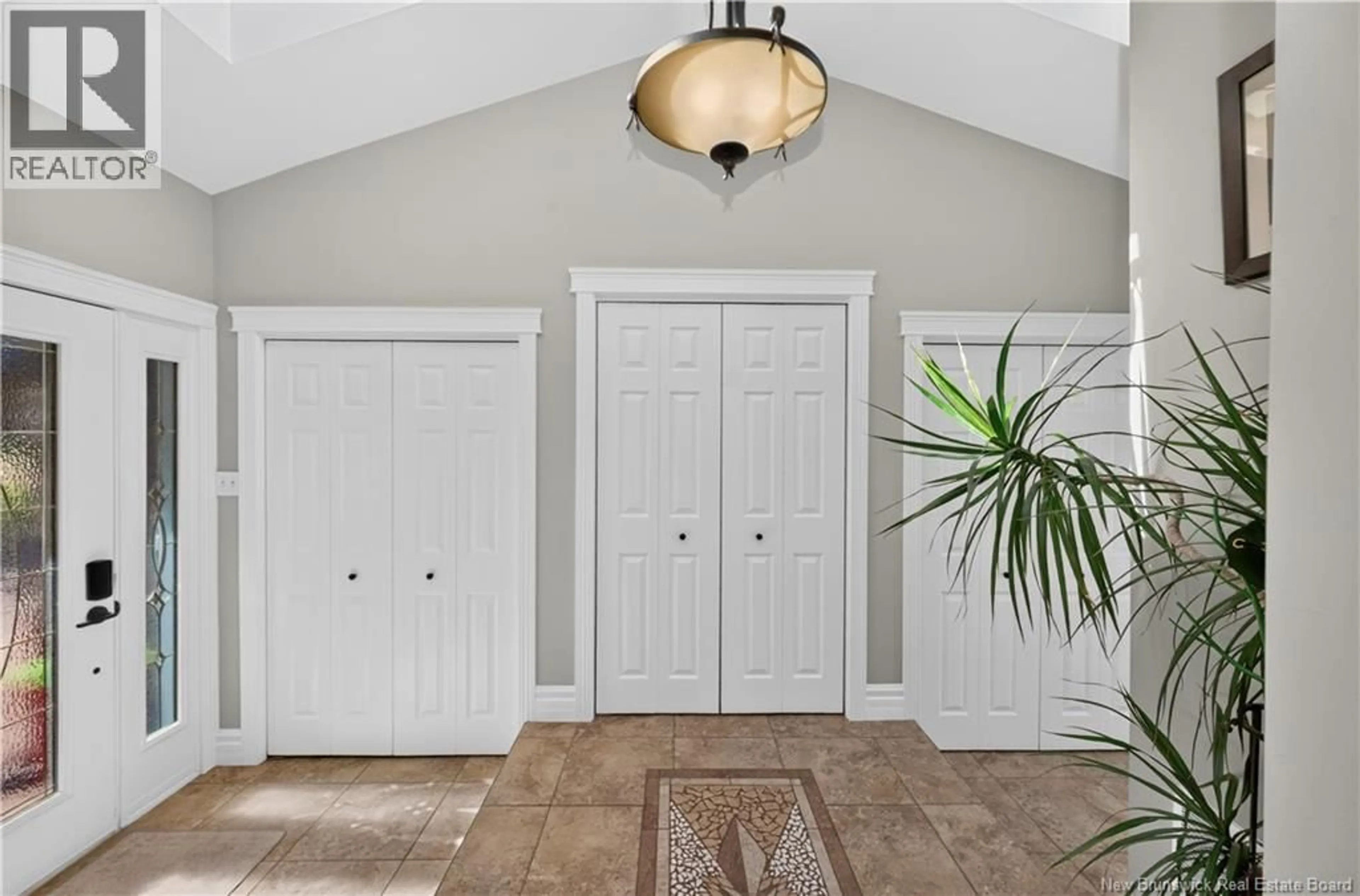 Indoor entryway for 194 TROIS-RUISSEAUX, Cap-Pelé New Brunswick E4N2C1
