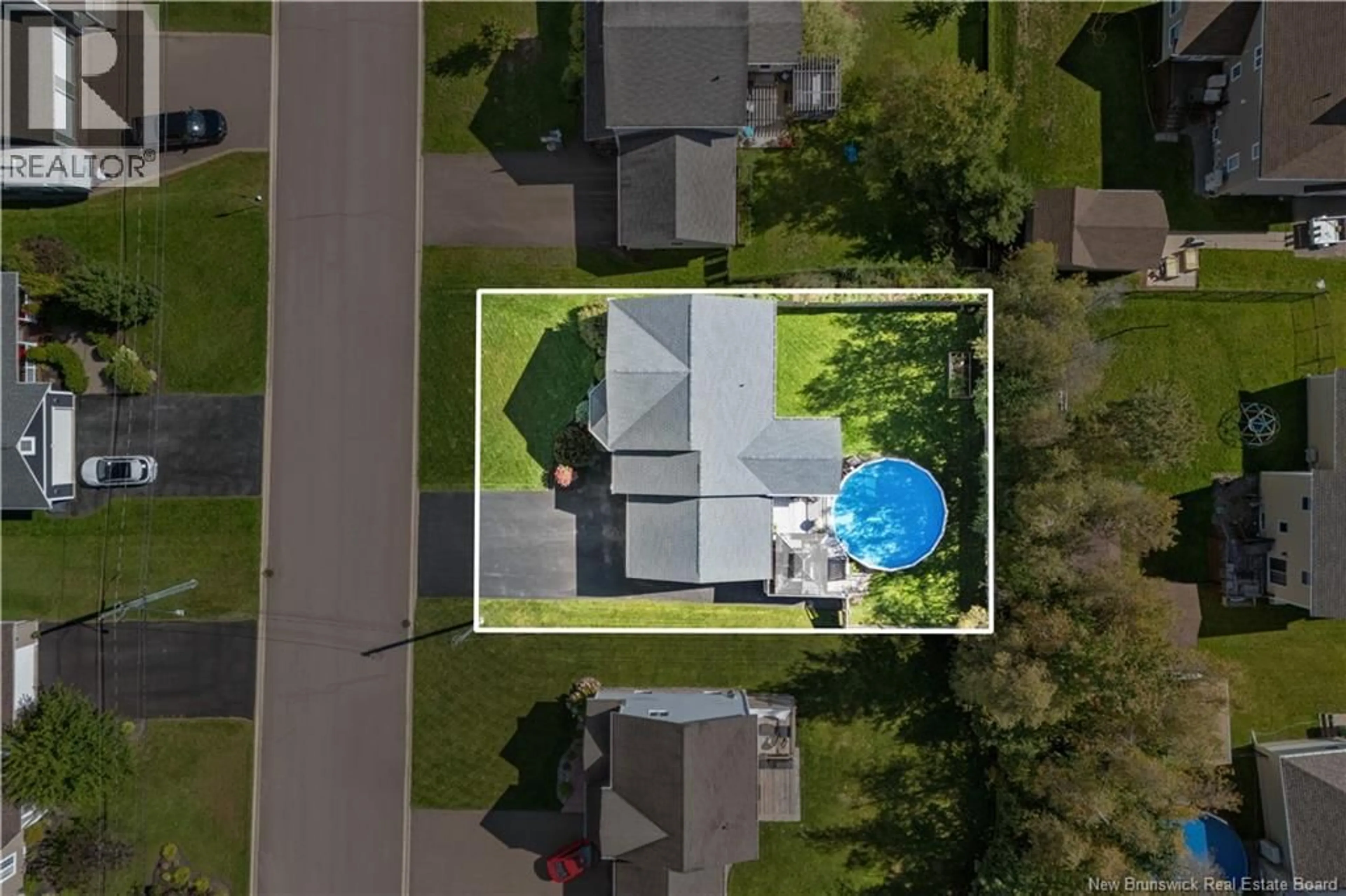 A pic from outside/outdoor area/front of a property/back of a property/a pic from drone, street for 133 TRANQUILLE STREET, Dieppe New Brunswick E1A0A2