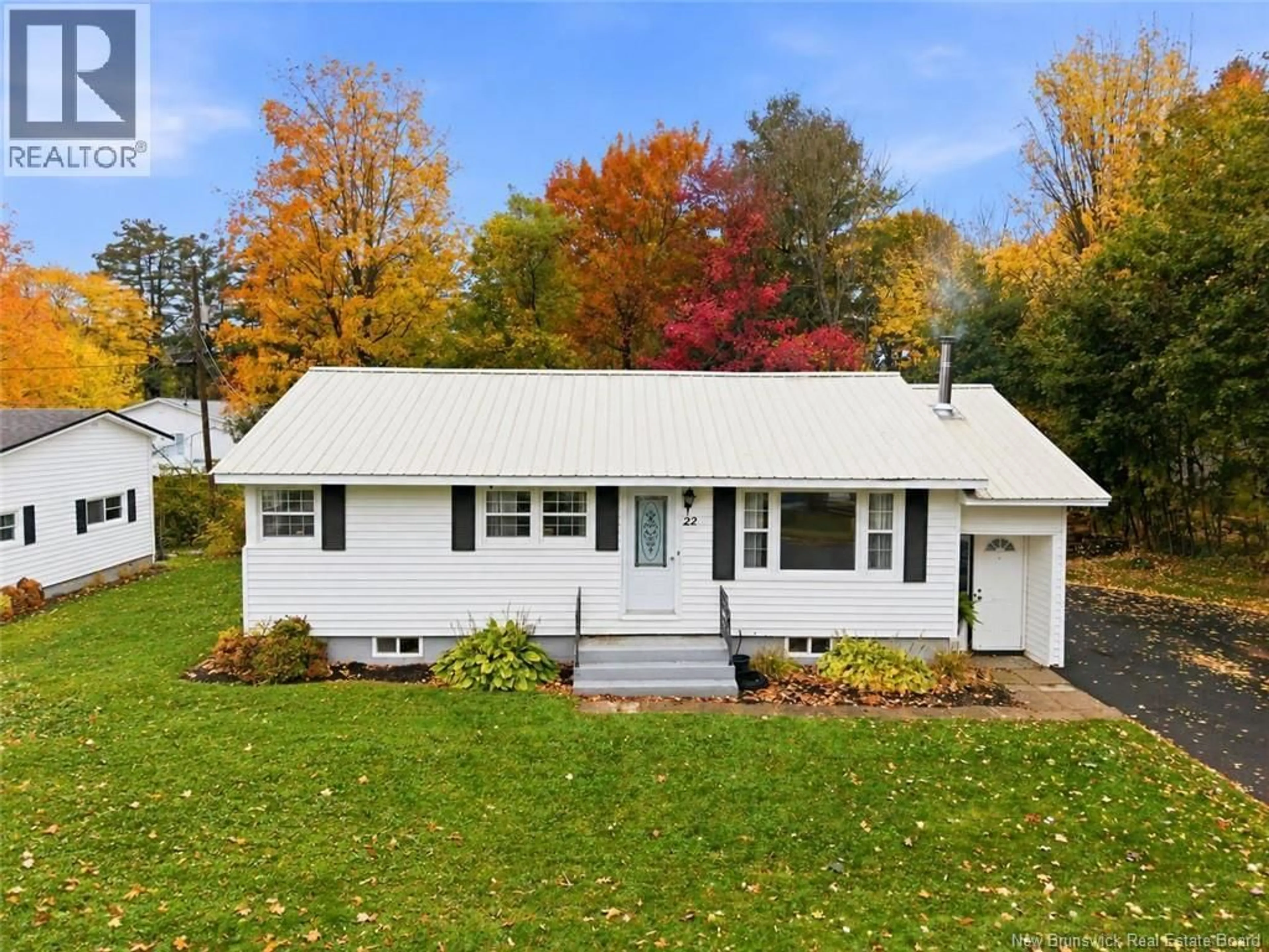 Home with vinyl exterior material, street for 22 BAILEY AVENUE, Fredericton New Brunswick E3A1H5