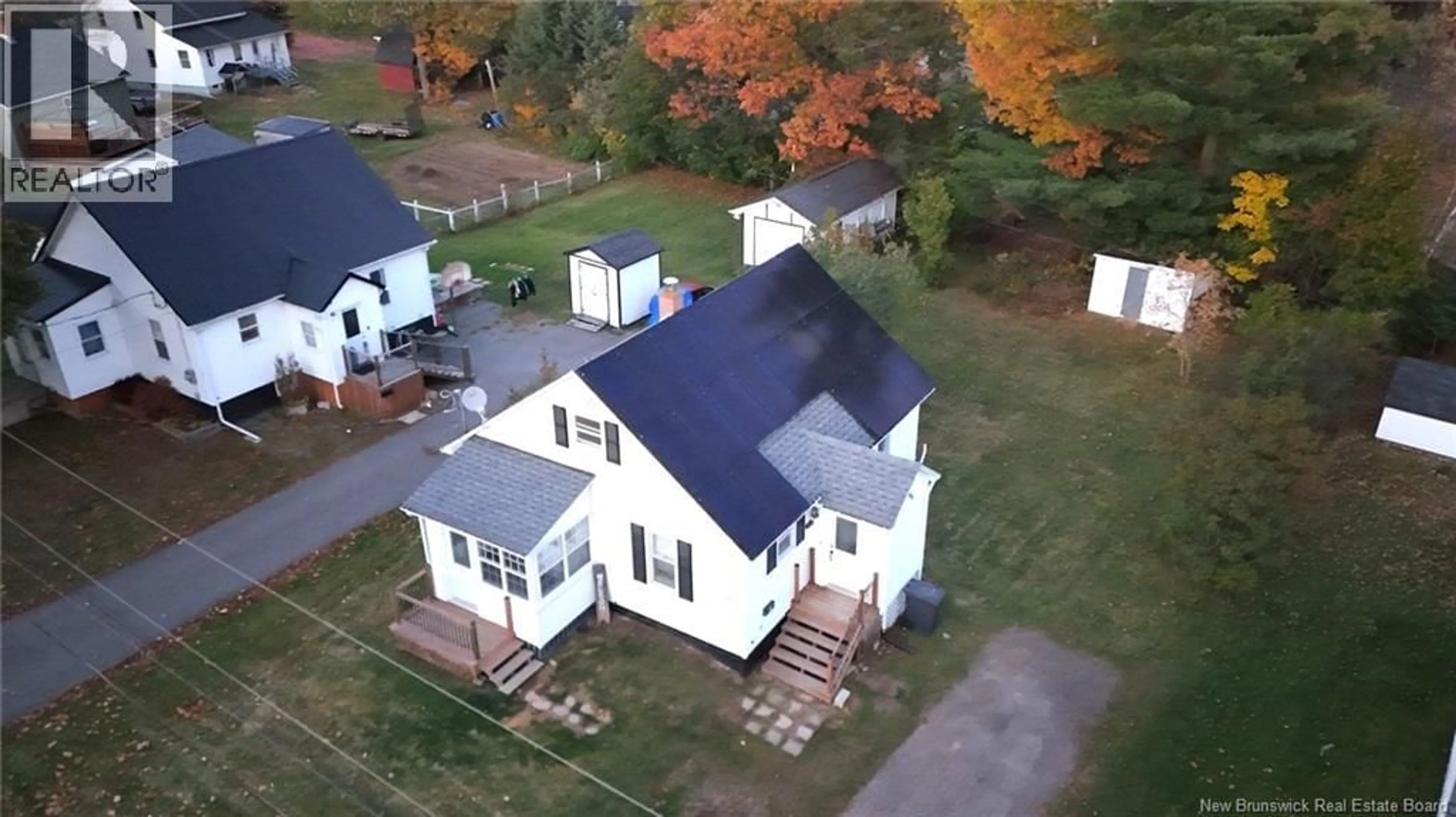 A pic from outside/outdoor area/front of a property/back of a property/a pic from drone, building for 203 MCNEILL AVENUE, Fredericton New Brunswick E3A1J5