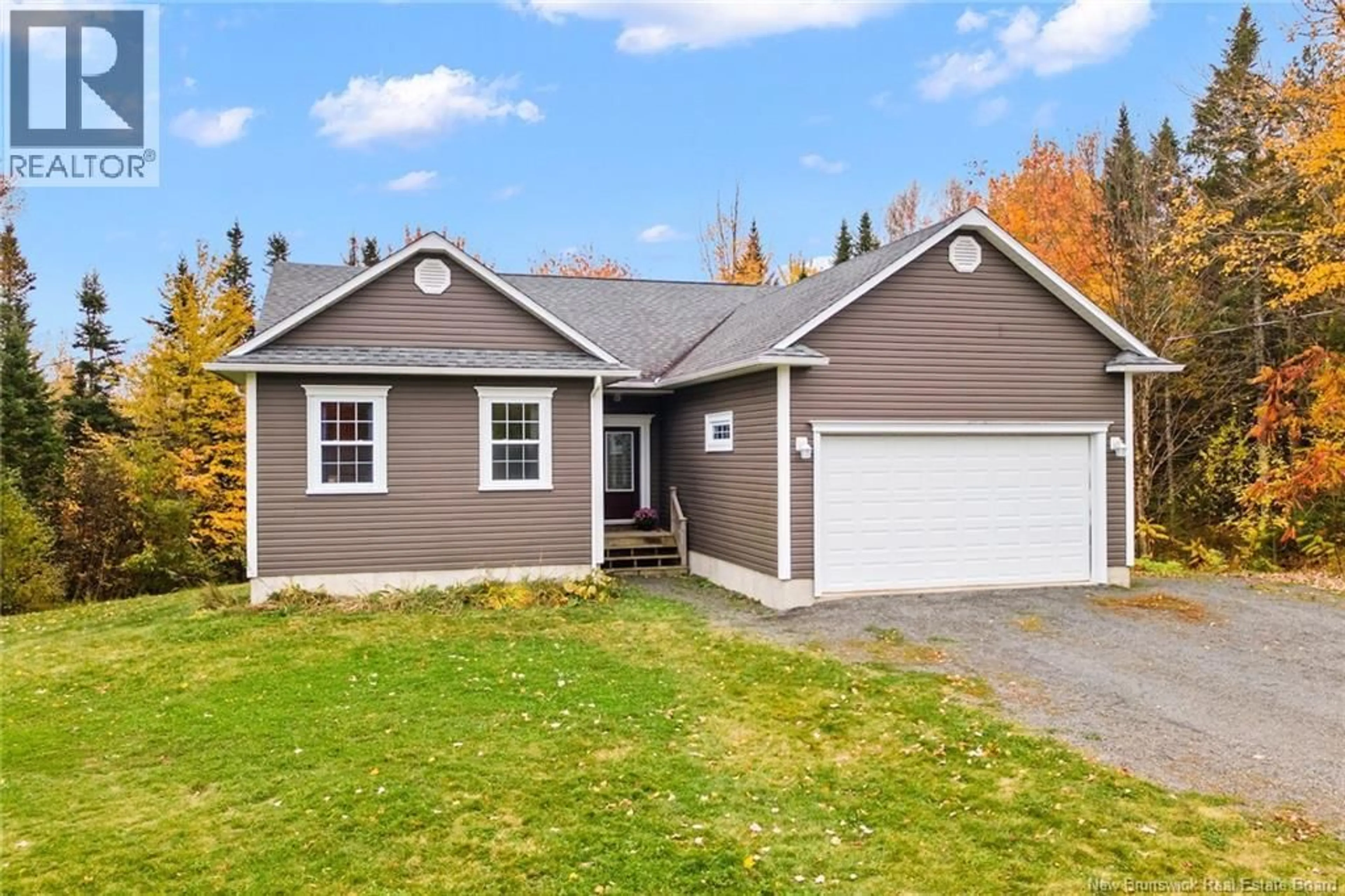 Home with vinyl exterior material, street for 17 DECLARATION DRIVE, Killarney Road New Brunswick E3G0B4
