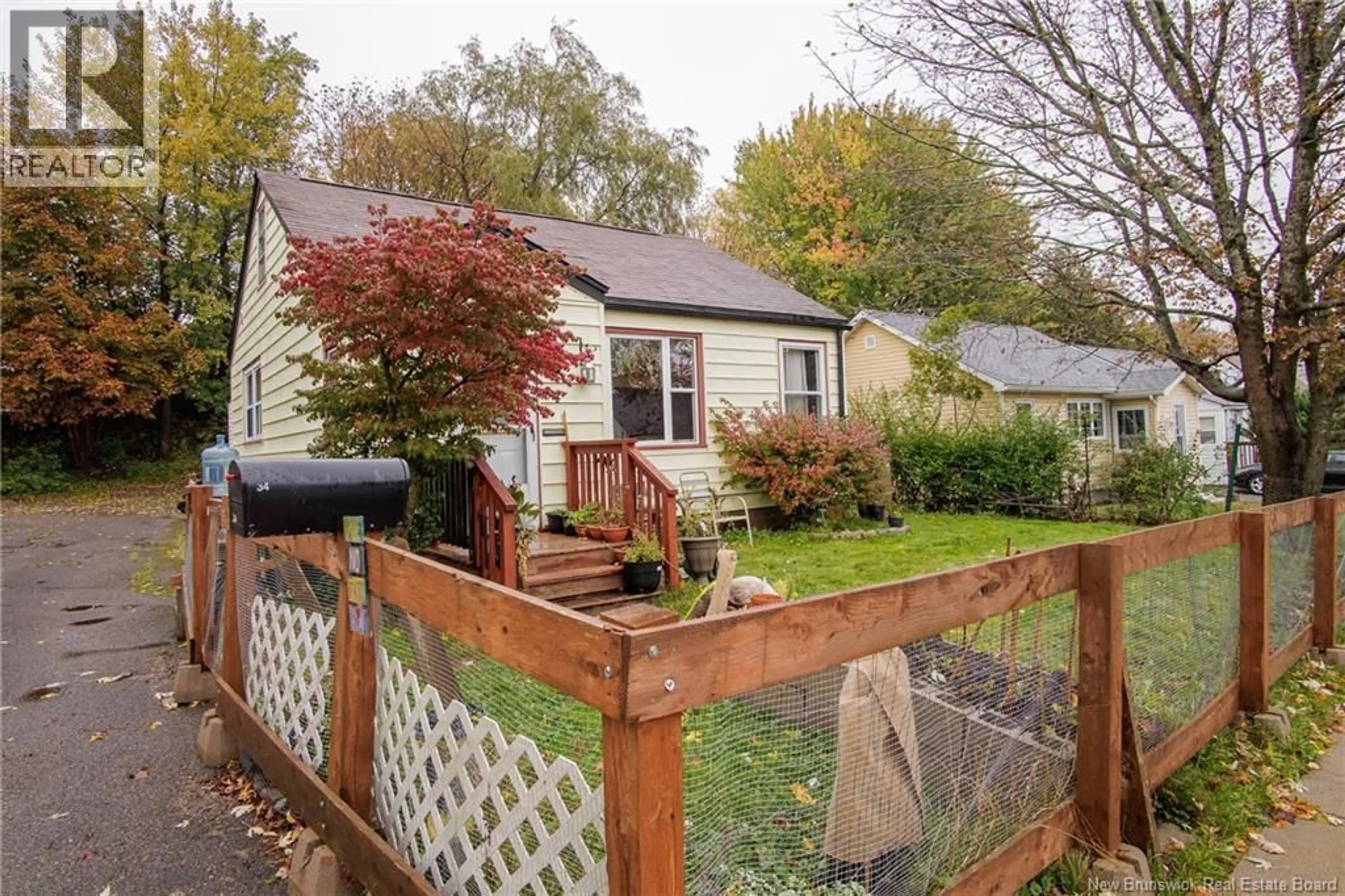 Patio, street for 34 CURRIE AVENUE, Saint John New Brunswick E2K3A8