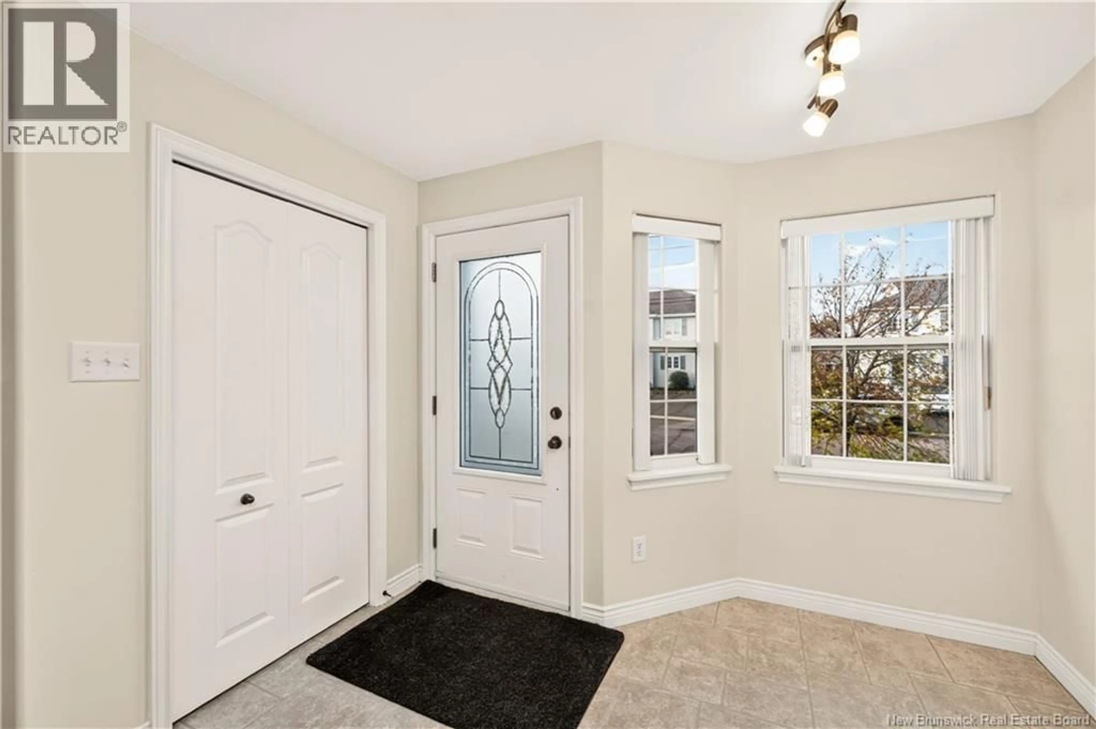 Indoor entryway for 59 DOMETHILDE CRESCENT, Dieppe New Brunswick E1A8R4