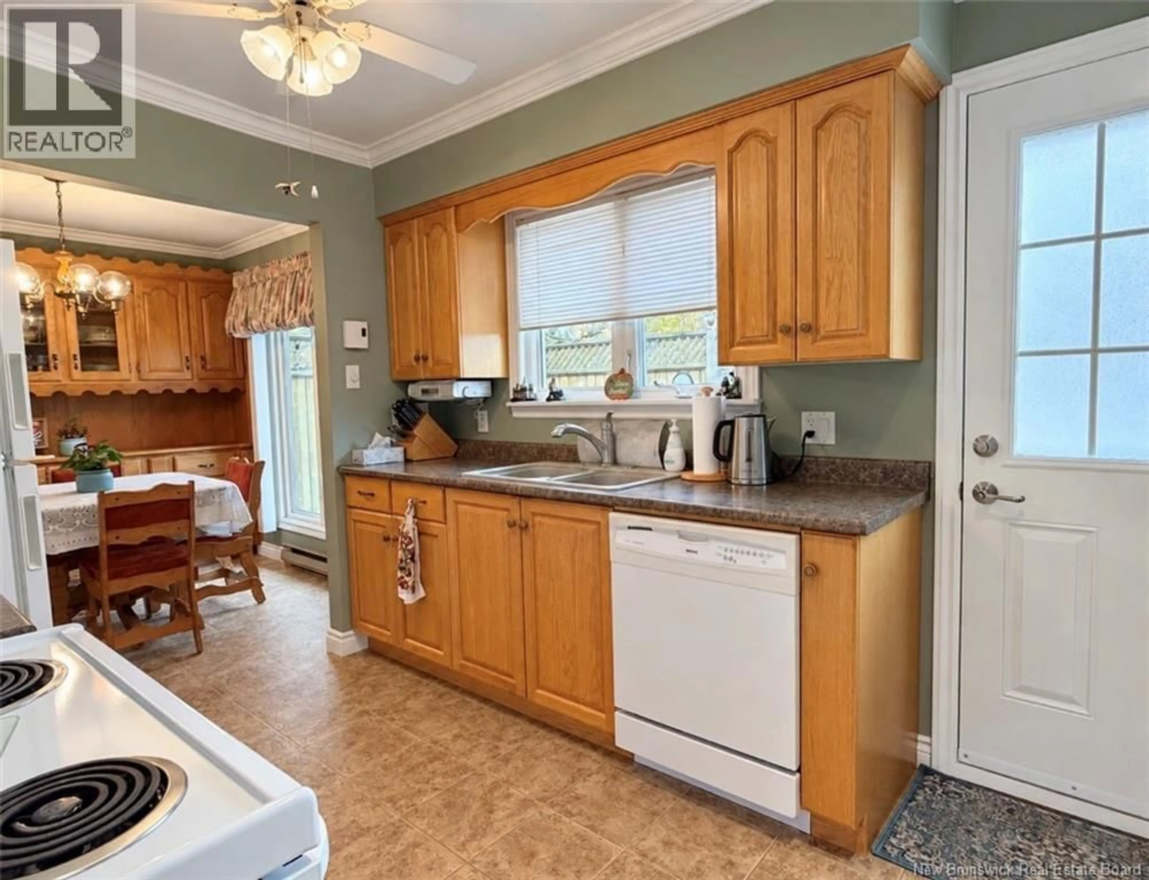 Standard kitchen, ceramic/tile floor for 1235 CENTENNIAL, Bathurst New Brunswick E2A4A9