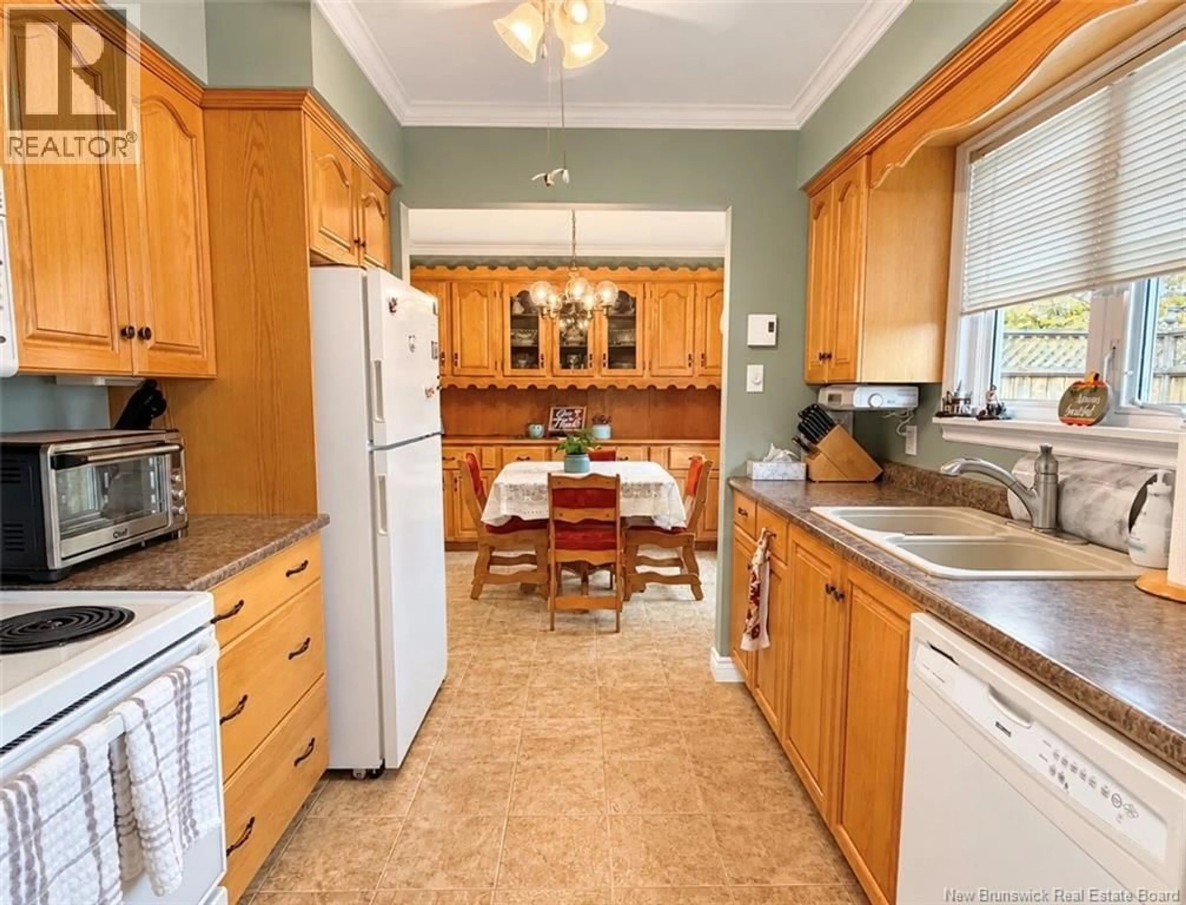 Standard kitchen, unknown for 1235 CENTENNIAL, Bathurst New Brunswick E2A4A9