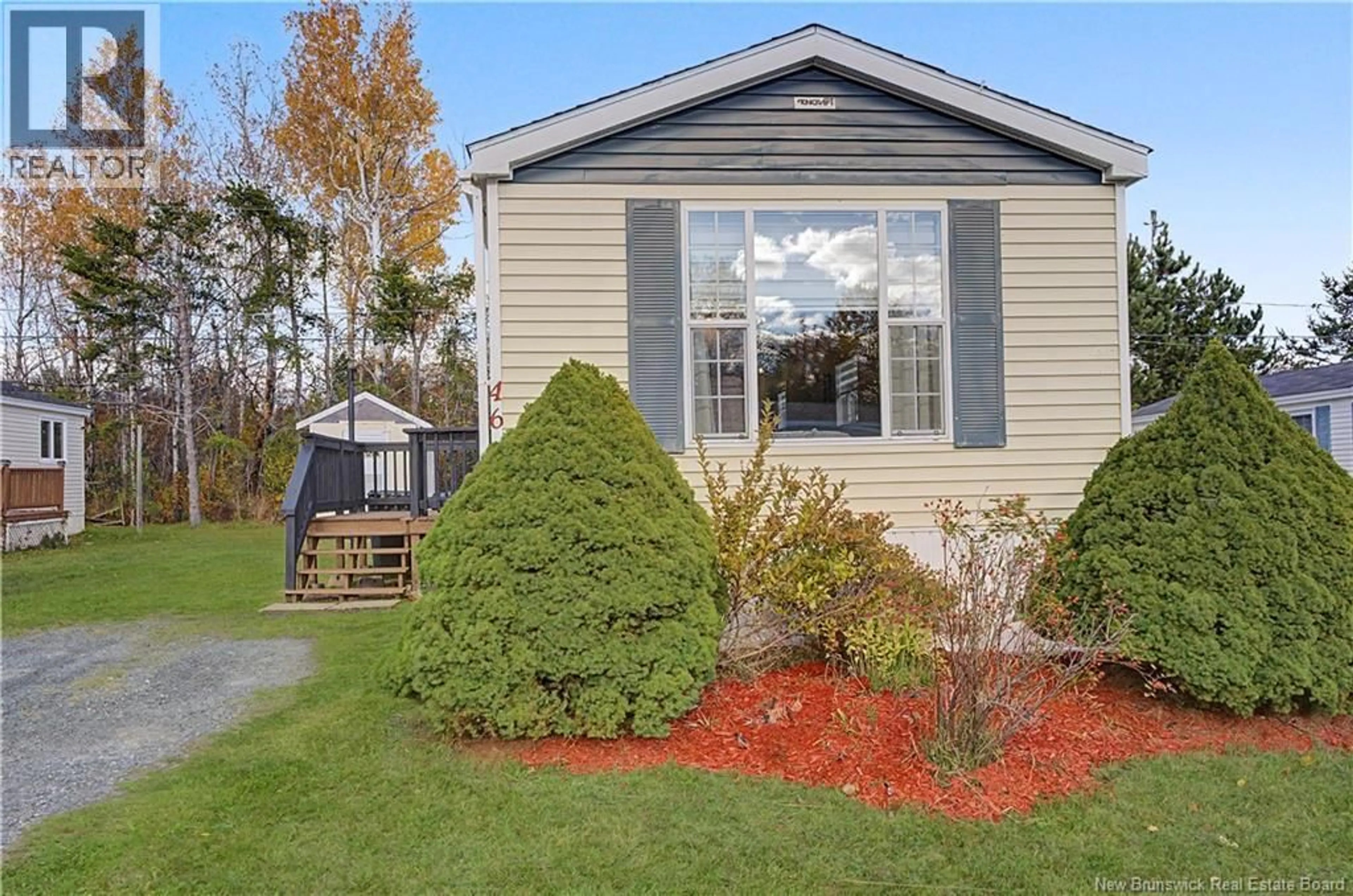 Home with vinyl exterior material, unknown for 46 TRAVIS STREET, Miramichi New Brunswick E1V6A2