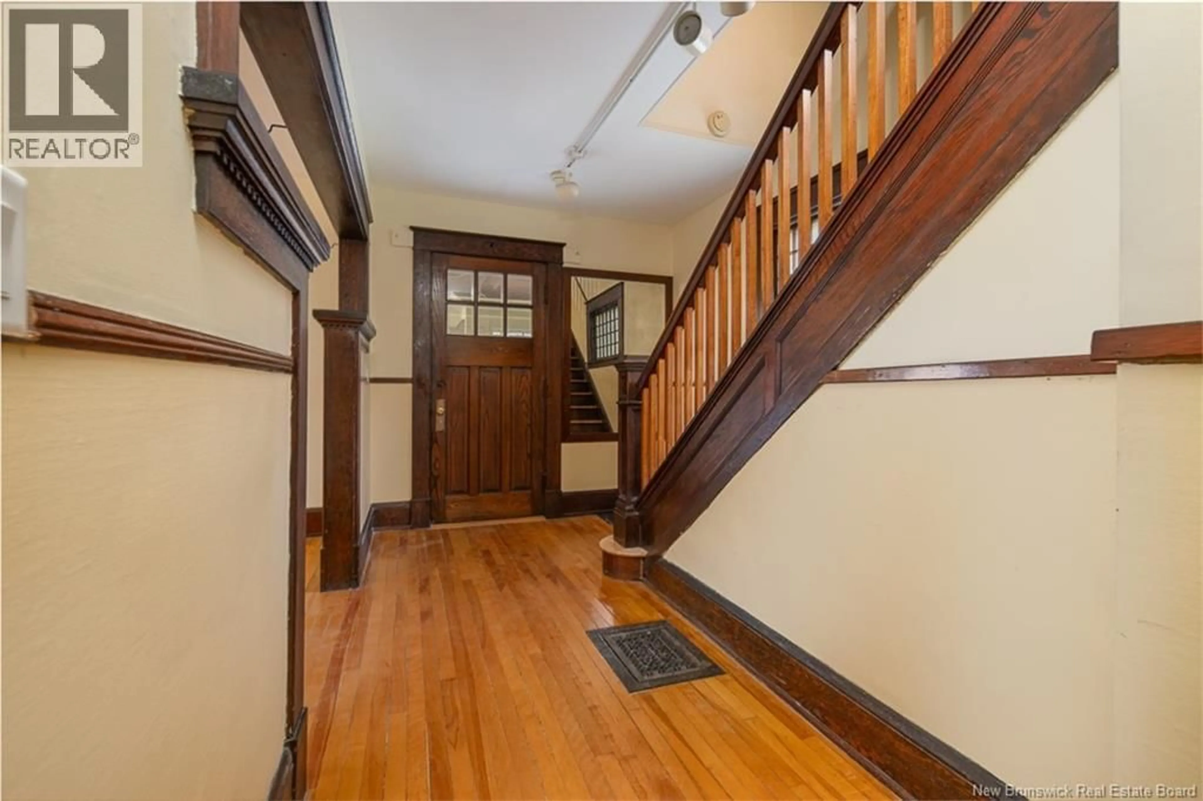 Indoor foyer for 560 CHARLOTTE STREET, Fredericton New Brunswick E3B1M2