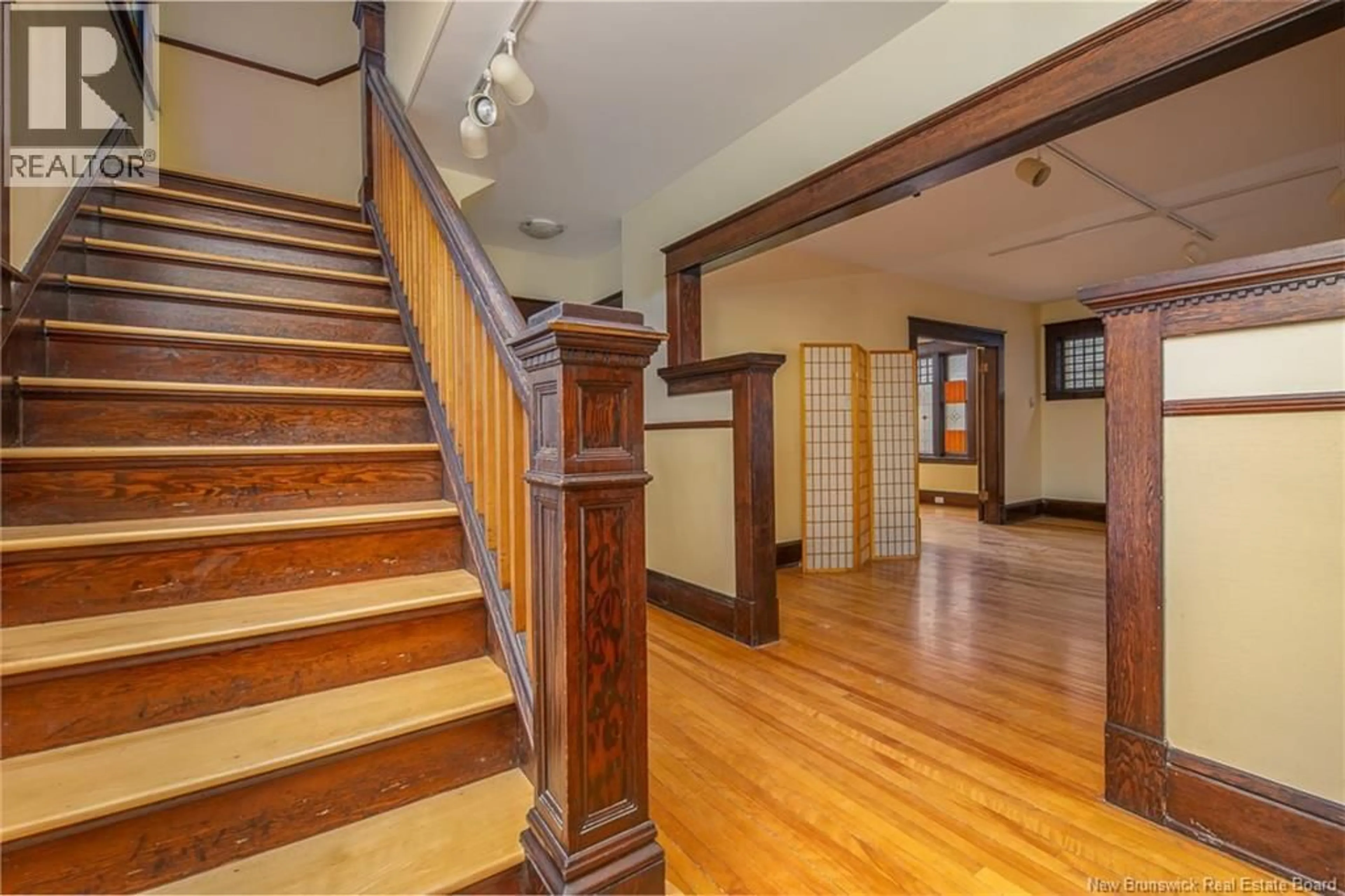 Indoor foyer for 560 CHARLOTTE STREET, Fredericton New Brunswick E3B1M2