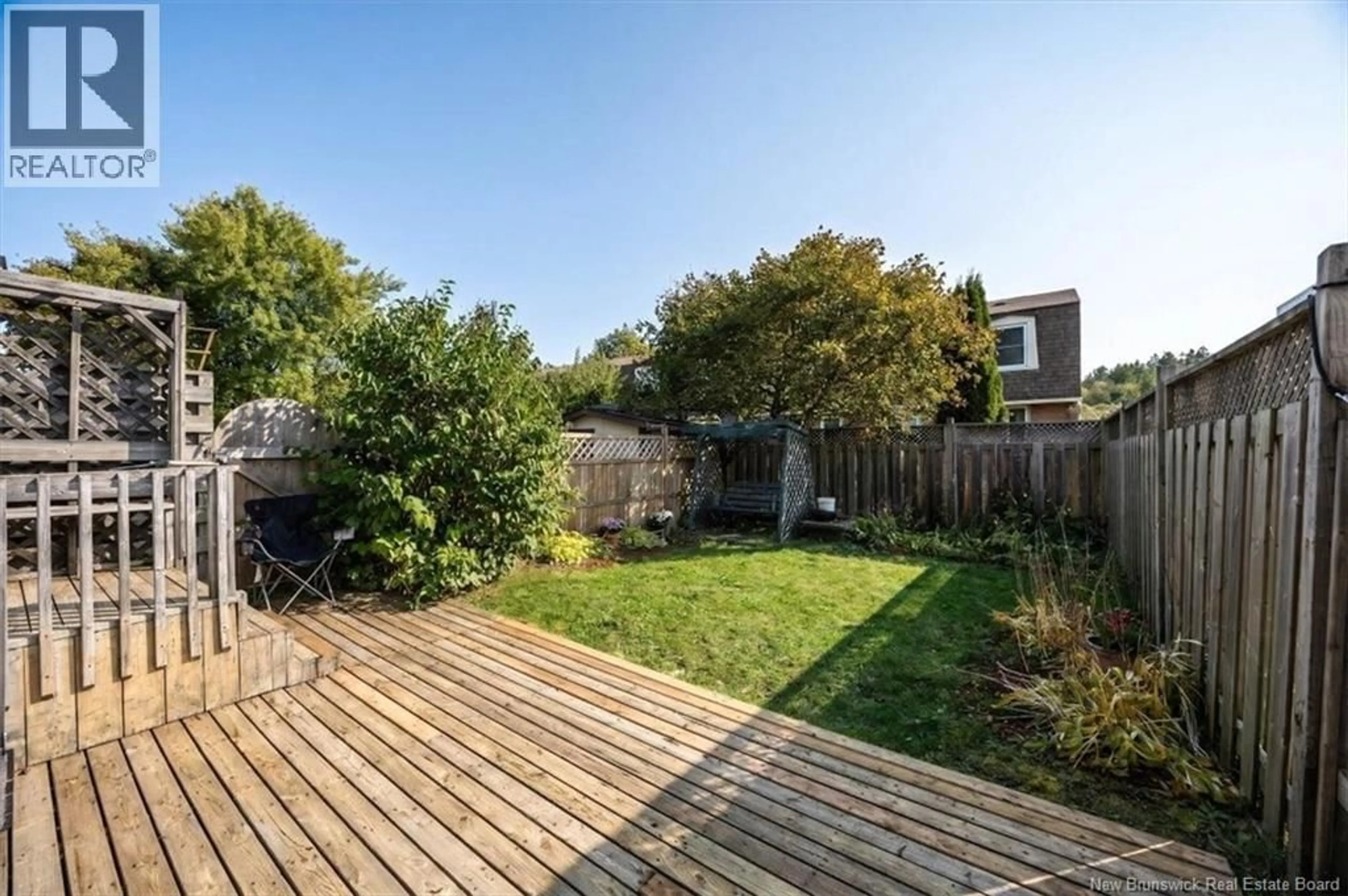 A pic from outside/outdoor area/front of a property/back of a property/a pic from drone, street for 14 HAMPTON MANOR, Saint John New Brunswick E2K0C4