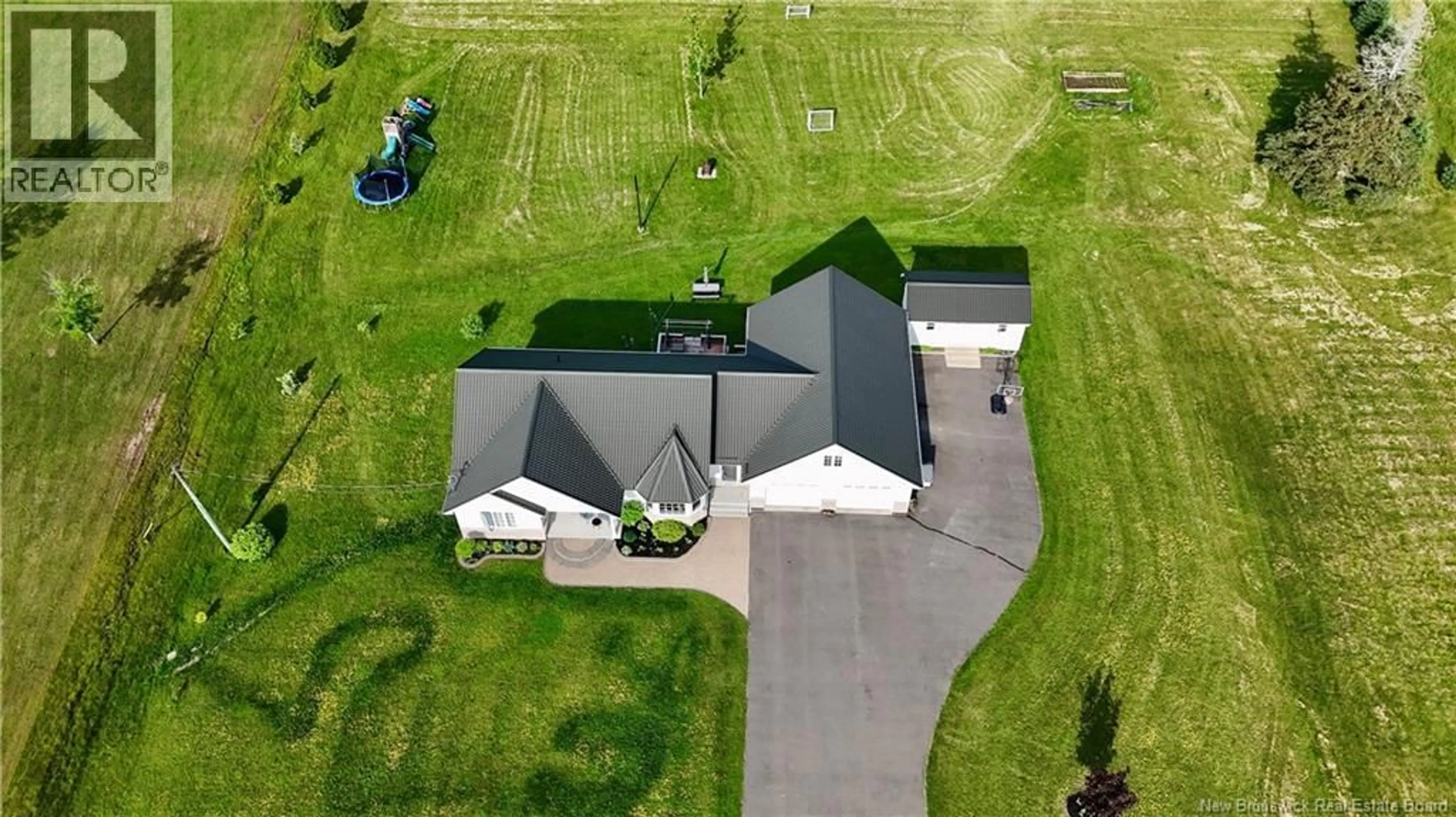 A pic from outside/outdoor area/front of a property/back of a property/a pic from drone, street for 32 FALCONER, Notre-Dame New Brunswick E4V1Y5