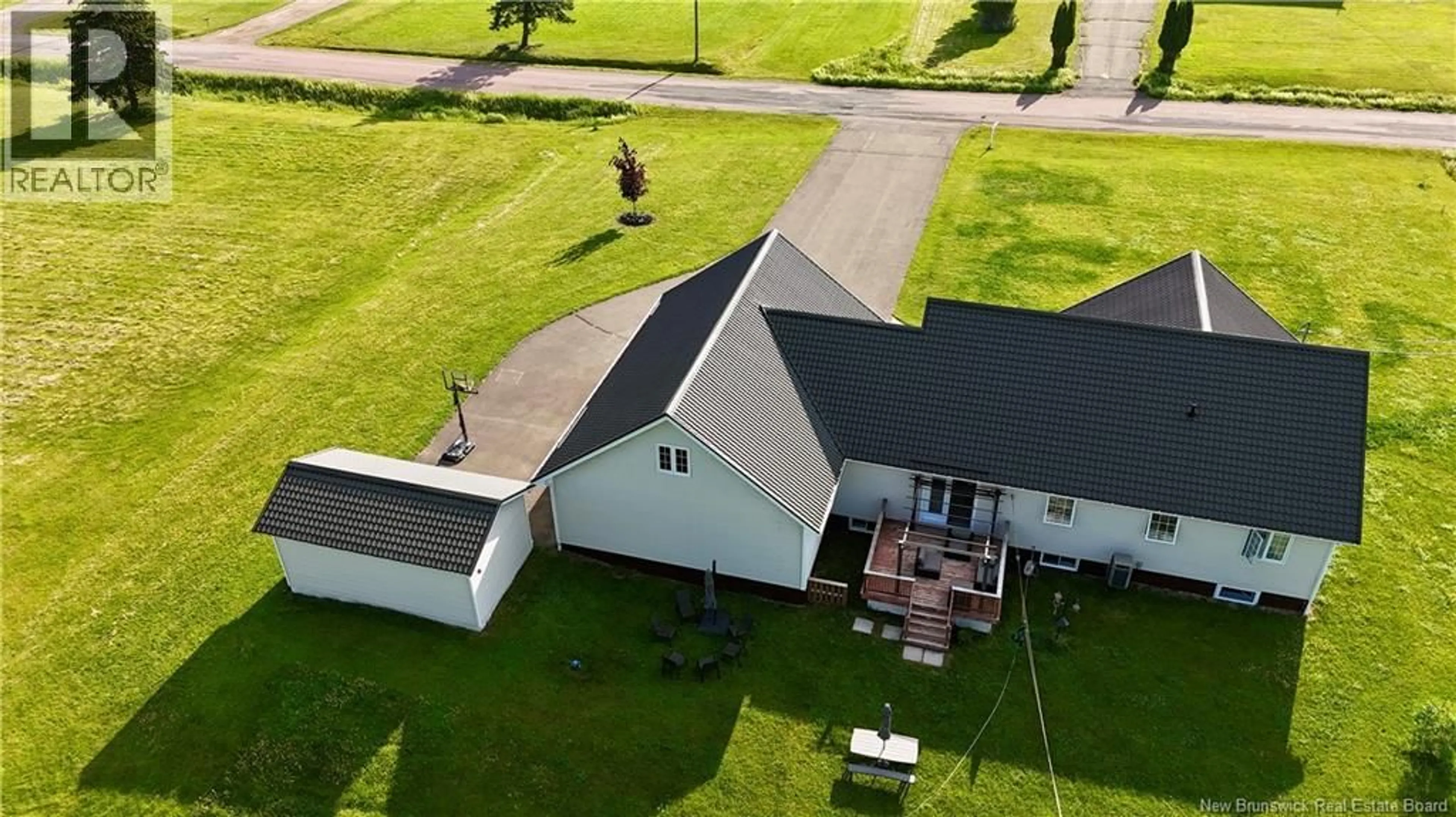 A pic from outside/outdoor area/front of a property/back of a property/a pic from drone, building for 32 FALCONER, Notre-Dame New Brunswick E4V1Y5