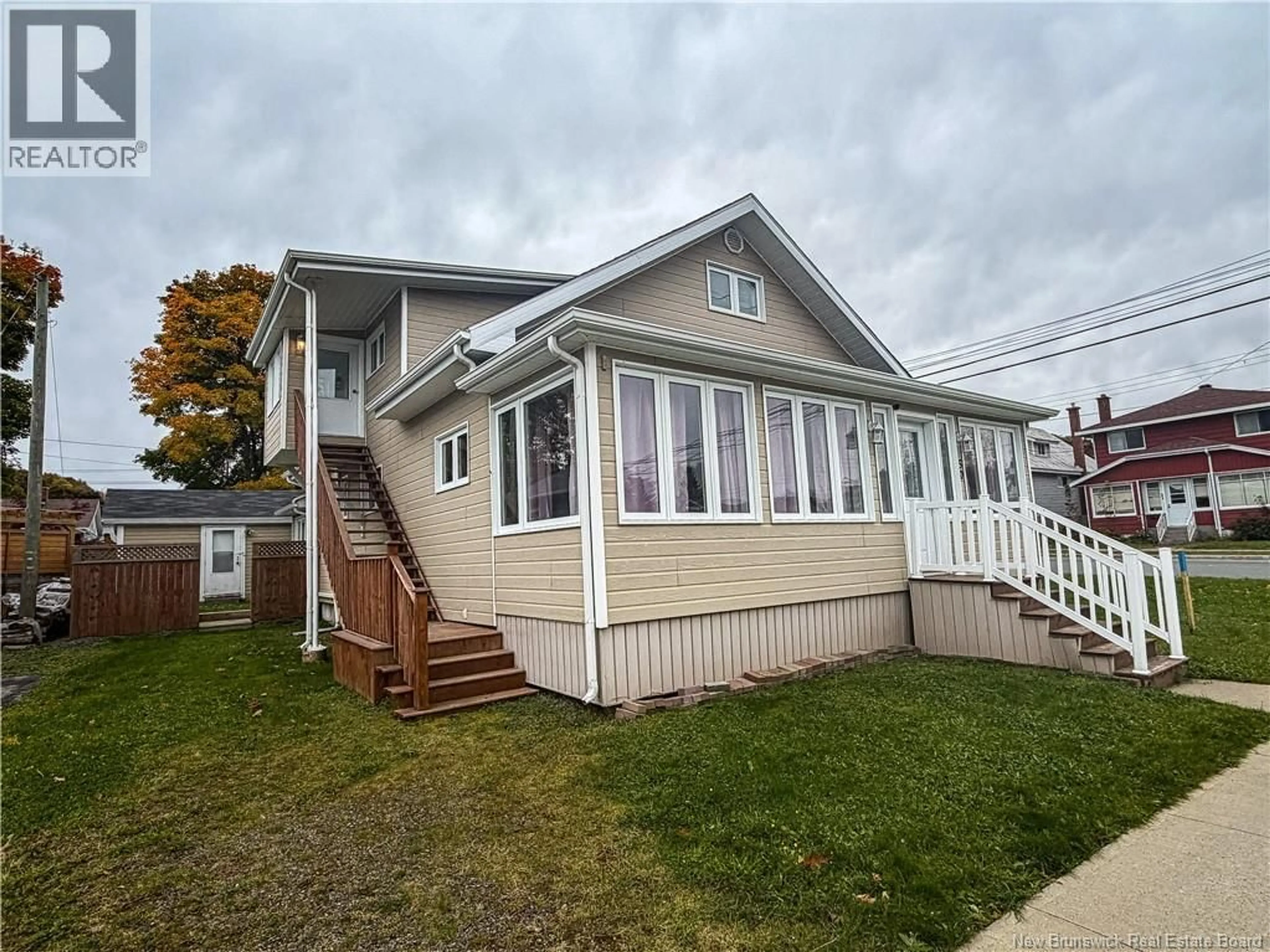 Home with vinyl exterior material, unknown for 50 VICTORIA STREET, Campbellton New Brunswick E3N1J2