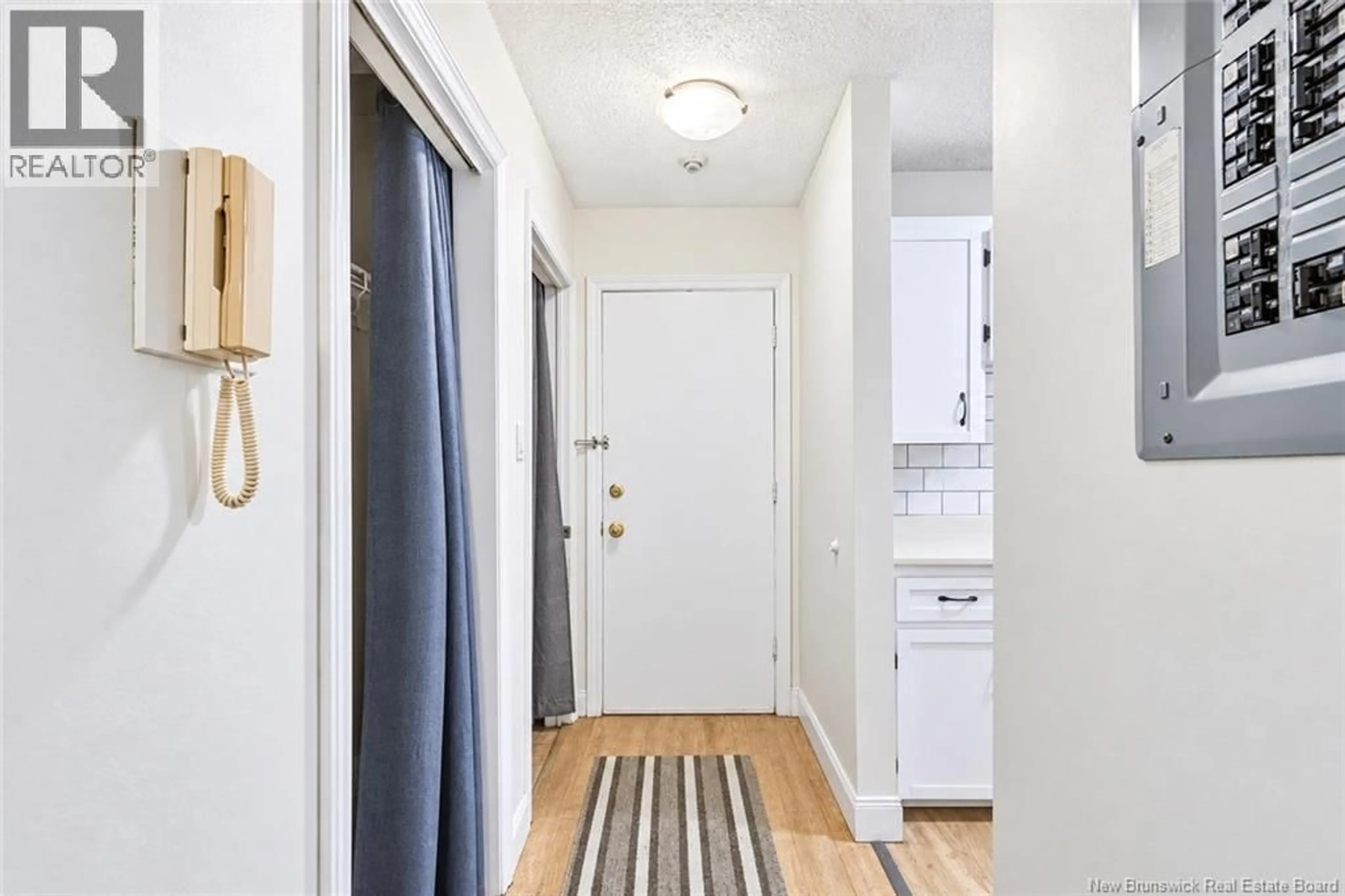 Indoor entryway for 1 - 228 DUNNS CROSSING ROAD, Fredericton New Brunswick E3B2A6