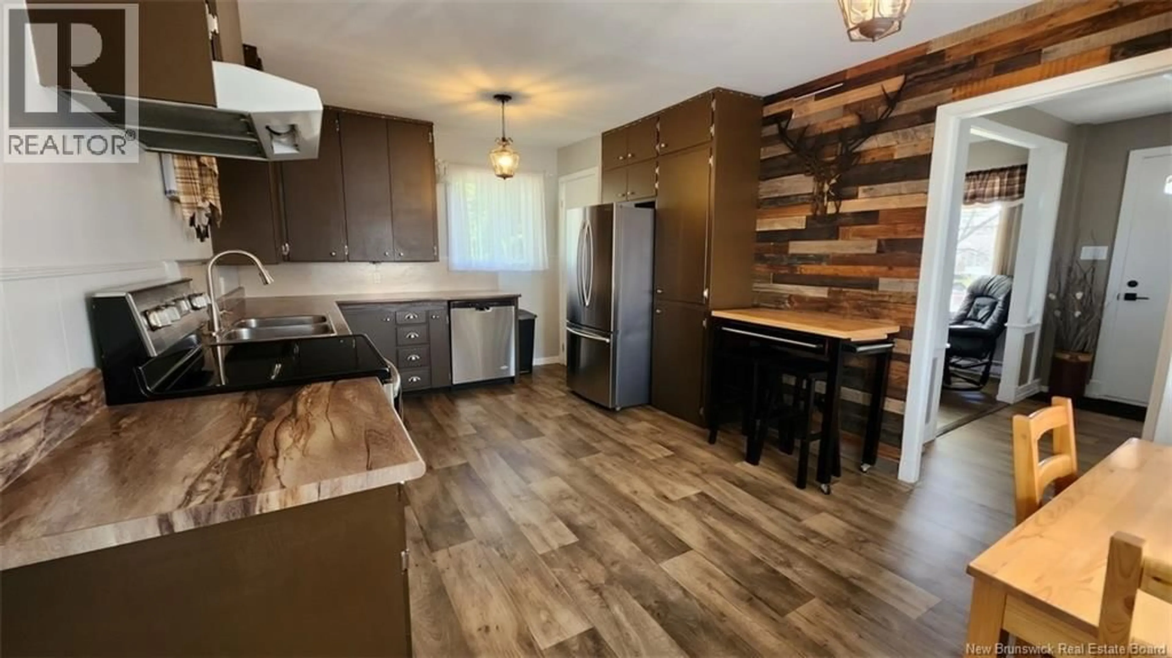 Open concept kitchen, wood/laminate floor for 1129 PRINCIPALE STREET, Saint-Basile New Brunswick E7C1M1