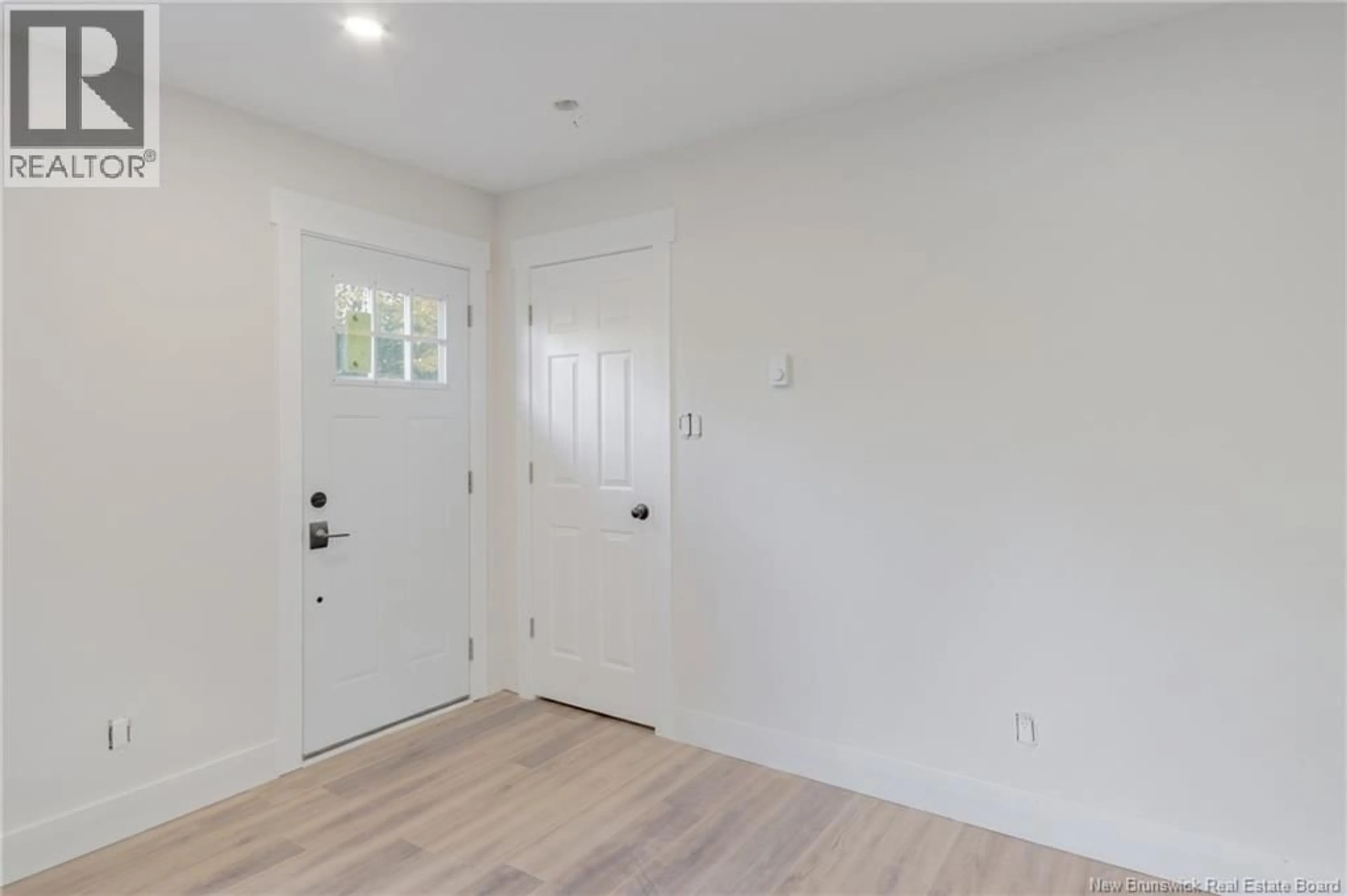 Indoor entryway for 3234 LOCH LOMOND ROAD, Saint John New Brunswick E2N1B3