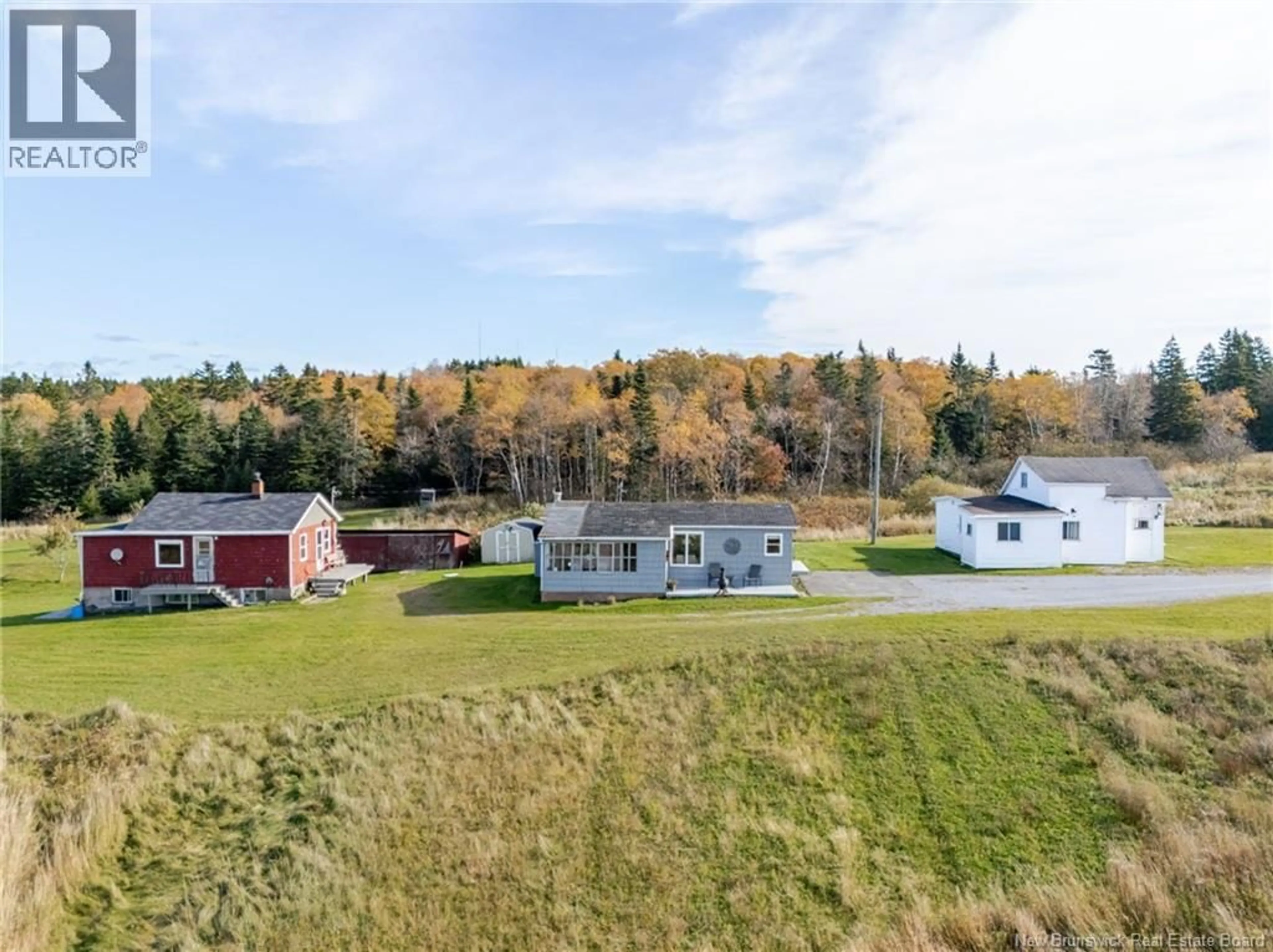 A pic from outside/outdoor area/front of a property/back of a property/a pic from drone, unknown for 10-14 SEACOAST LANE, Saint John New Brunswick E2M5W3