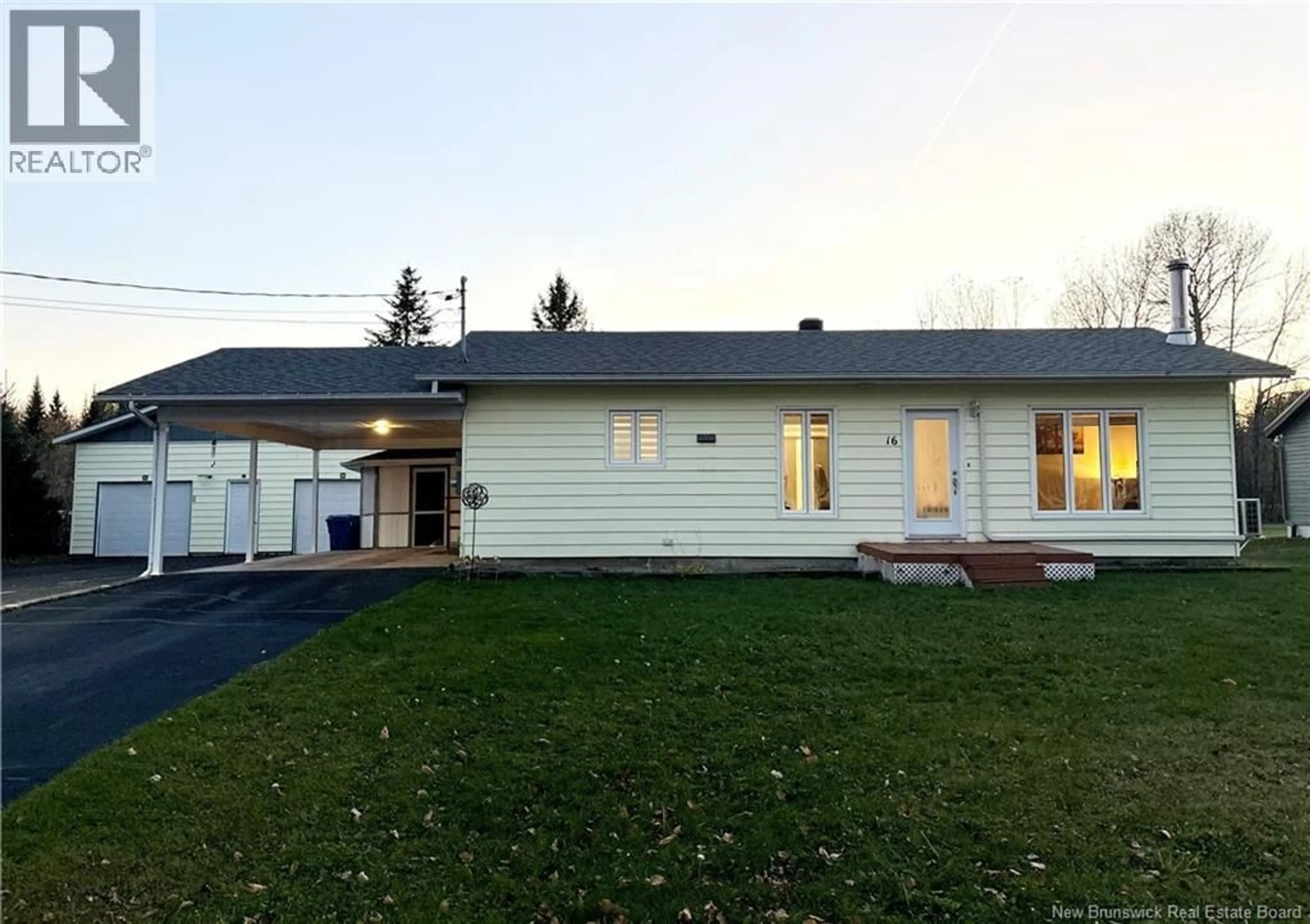 Home with vinyl exterior material, unknown for 16 4 IÈME AVENUE, Clair New Brunswick E7A2B3