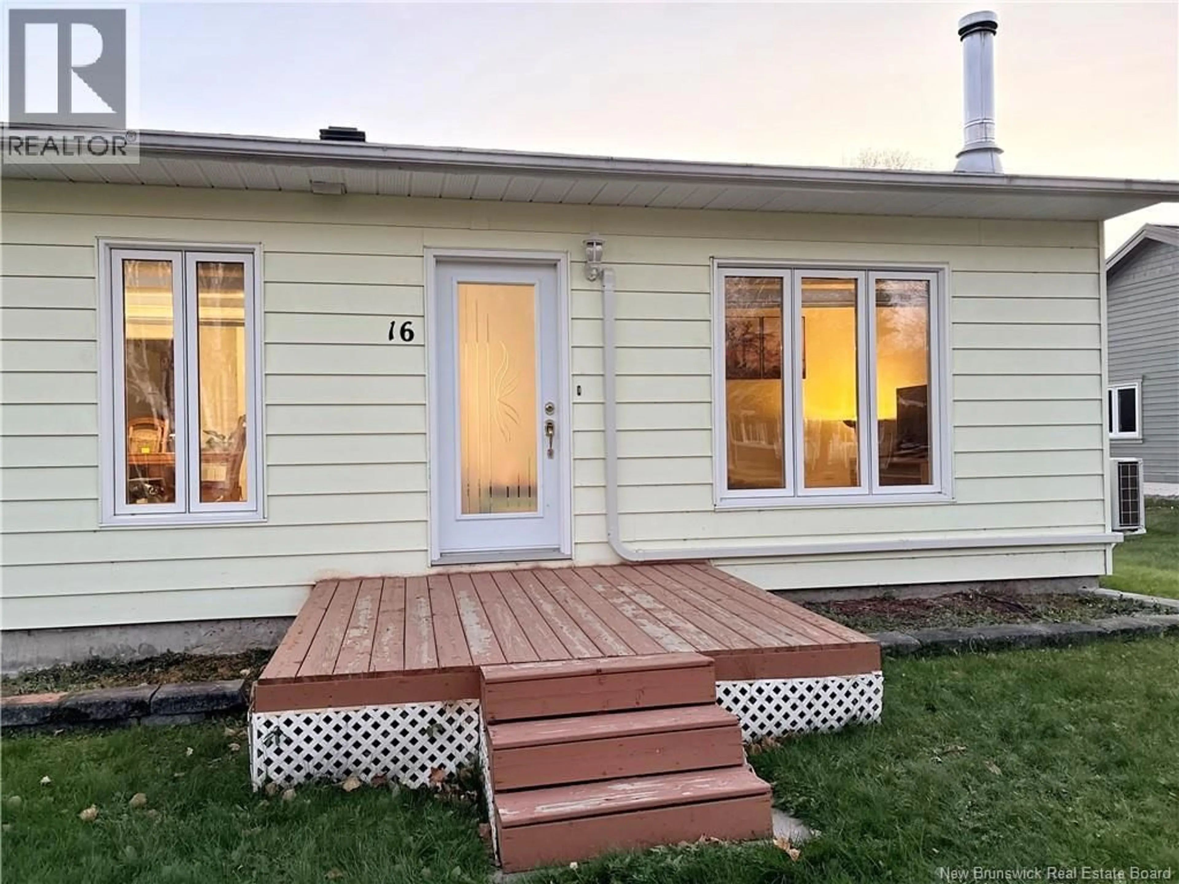 Home with vinyl exterior material, unknown for 16 4 IÈME AVENUE, Clair New Brunswick E7A2B3
