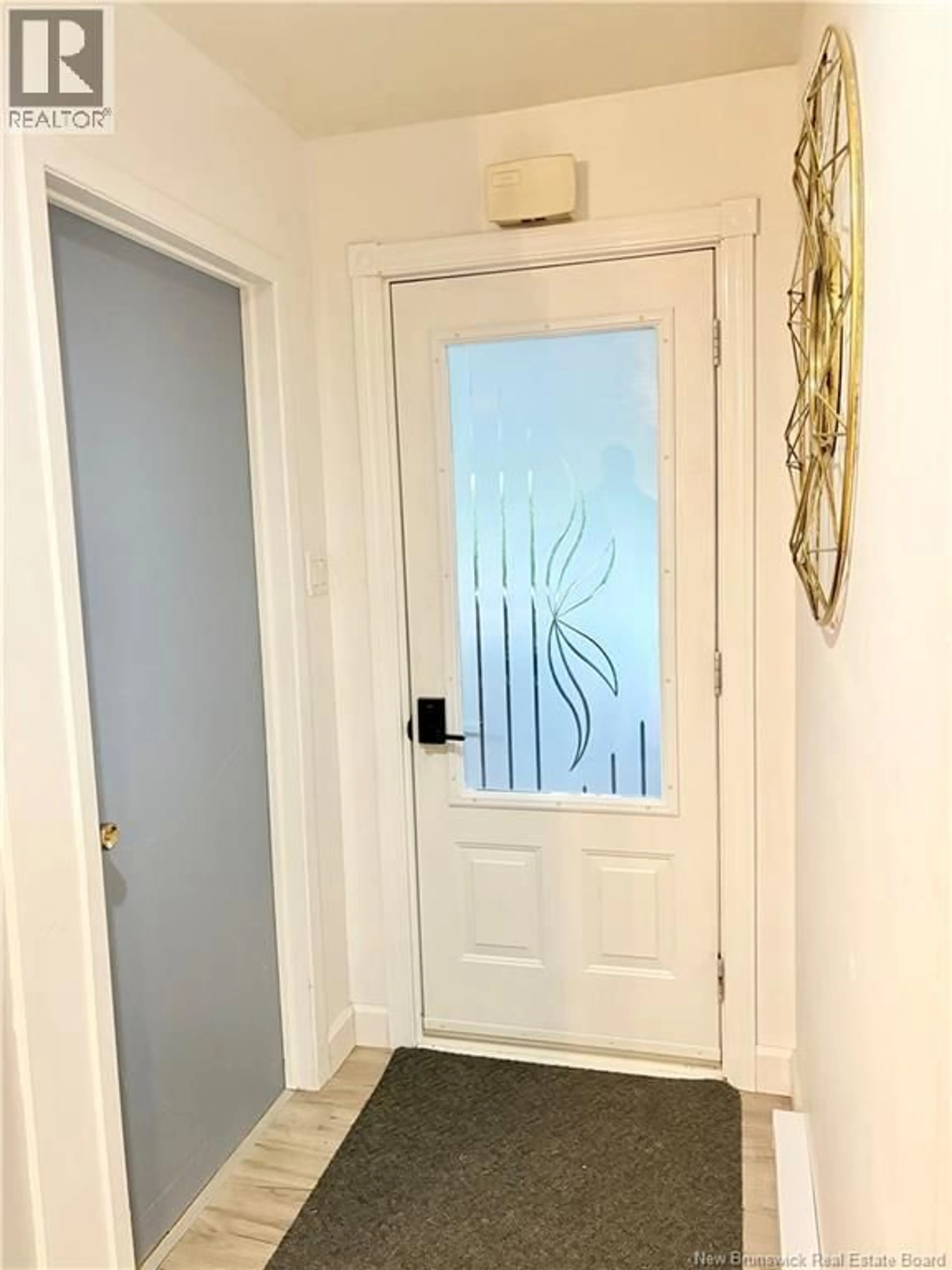 Indoor entryway for 16 4 IÈME AVENUE, Clair New Brunswick E7A2B3