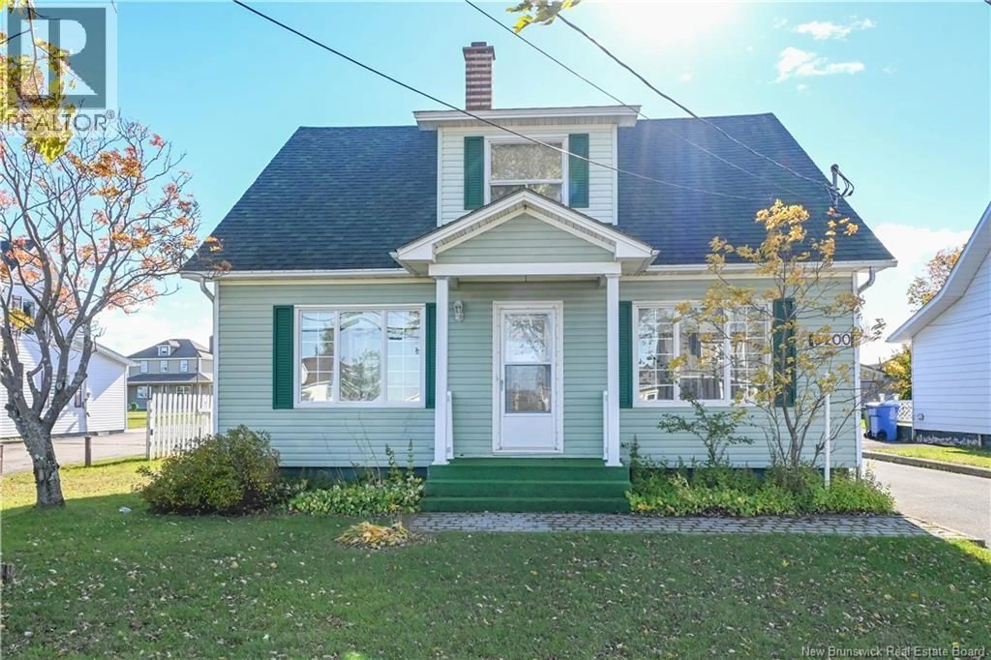 Home with vinyl exterior material, street for 8200 SAINT-PAUL STREET, Bas-Caraquet New Brunswick E1W6E1