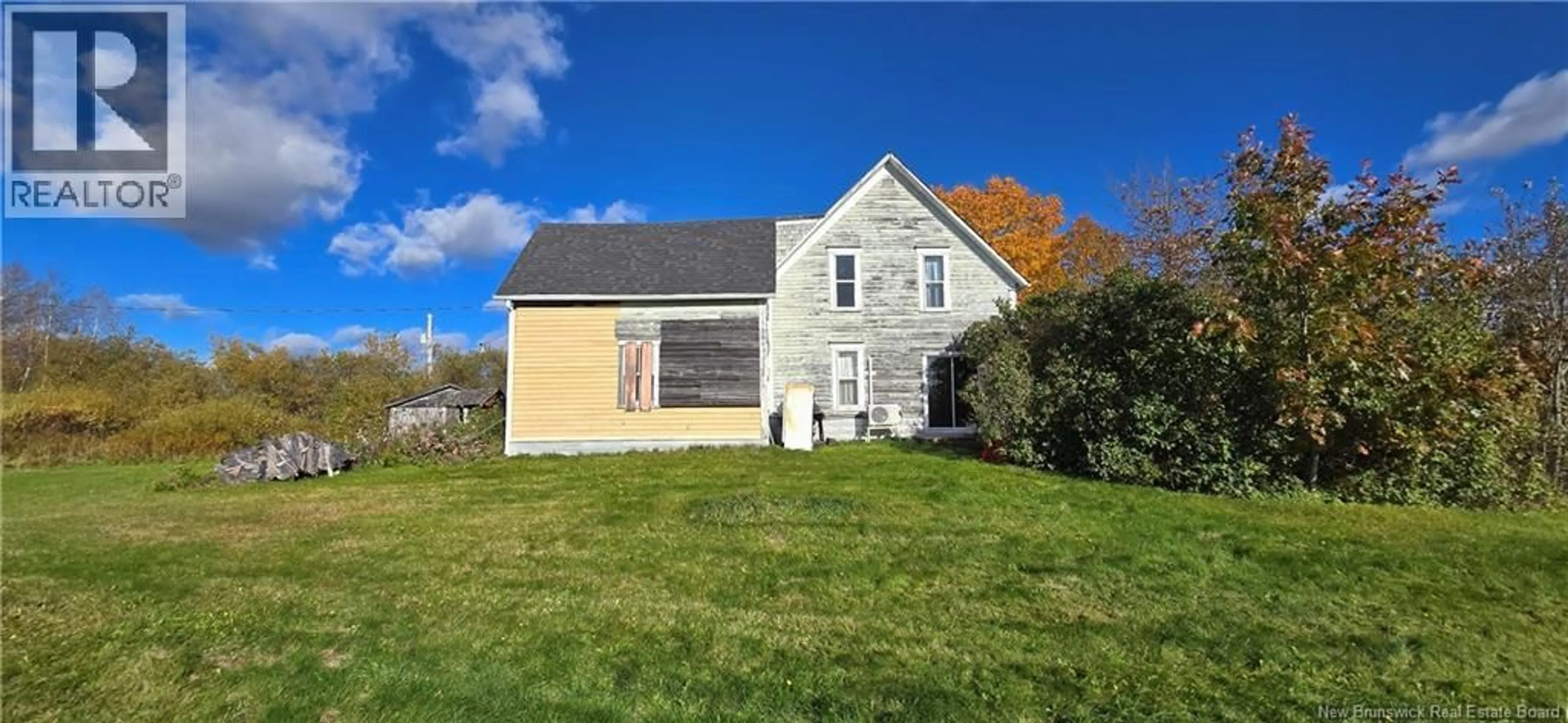 Home with vinyl exterior material, building for 47081 HOMESTEAD ROAD, Moncton New Brunswick E1G4J5