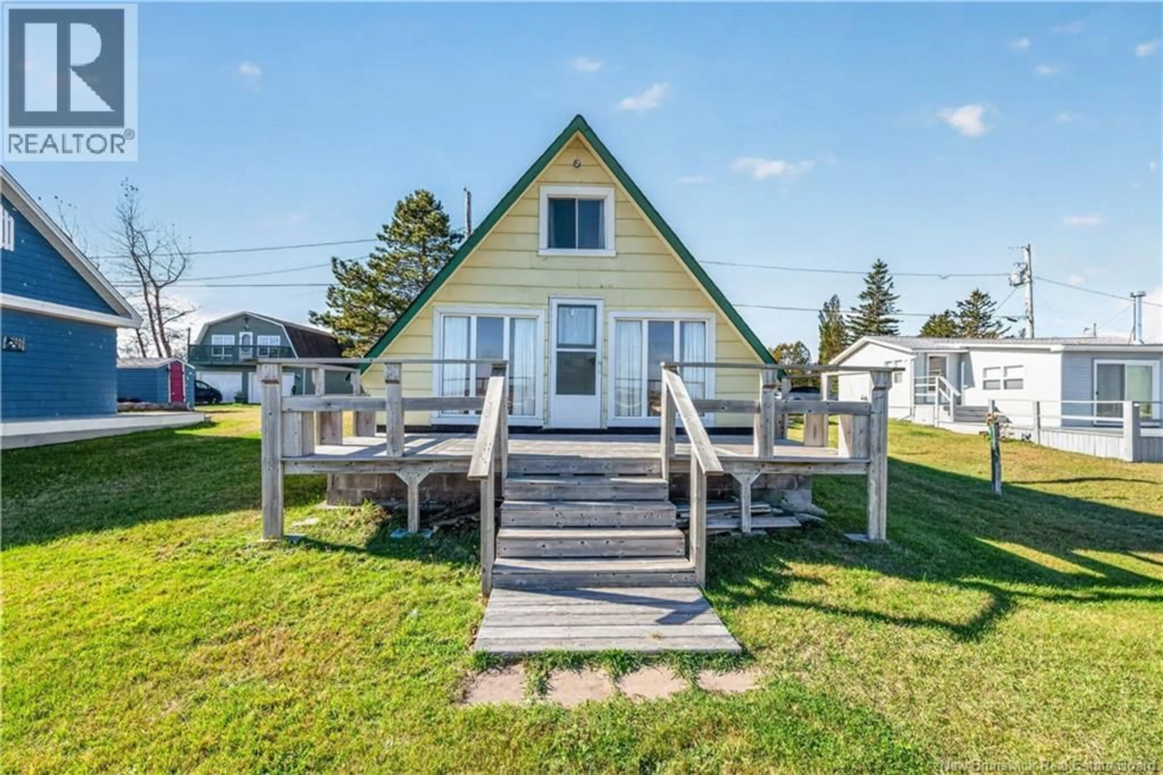 Home with vinyl exterior material, water/lake/river/ocean view for 5 NAUTICAL DRIVE, Grande-Digue New Brunswick E4R4X3
