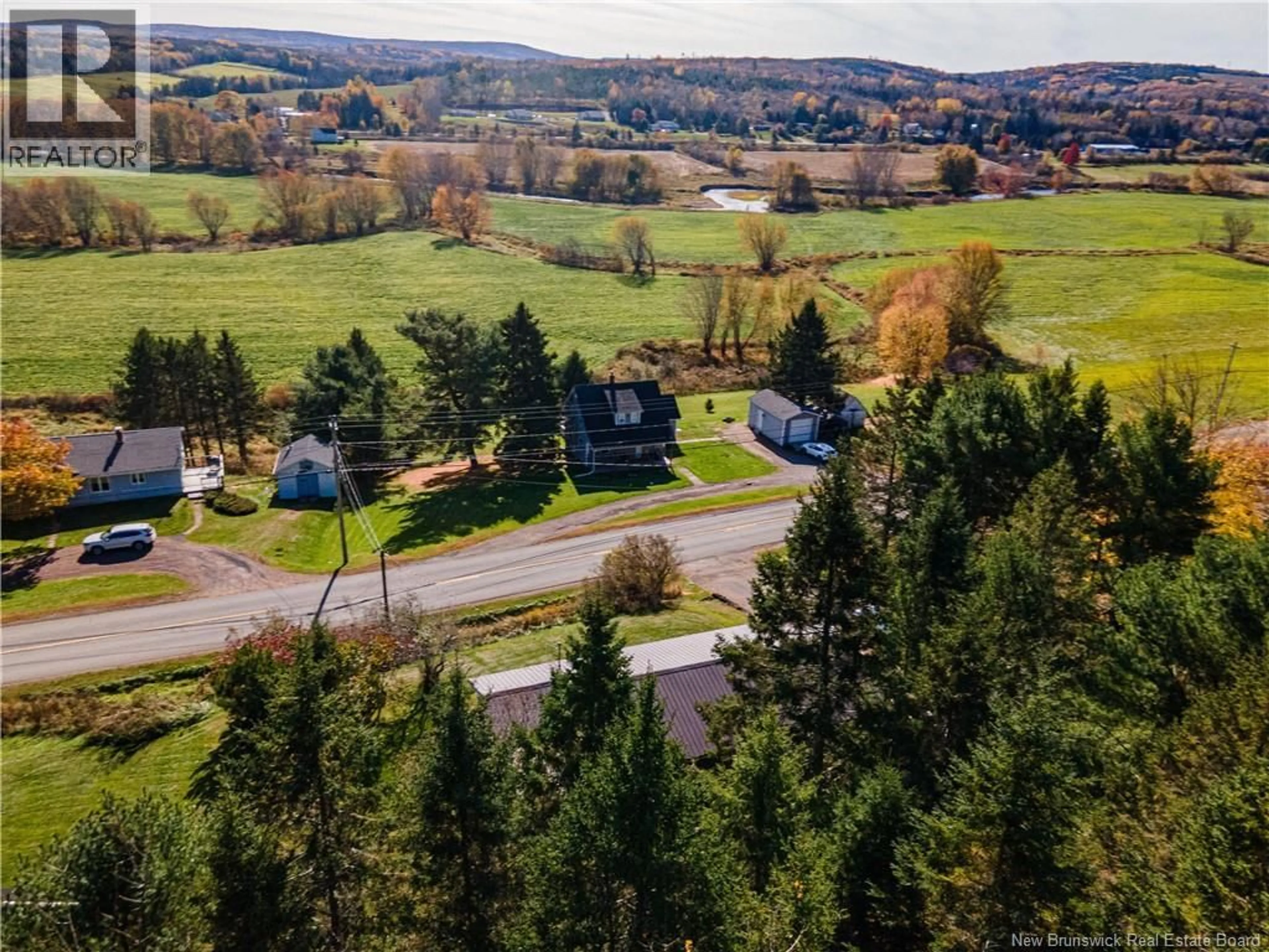 A pic from outside/outdoor area/front of a property/back of a property/a pic from drone, mountain view for 3119 ROUTE 121, Apohaqui New Brunswick E5P3V3