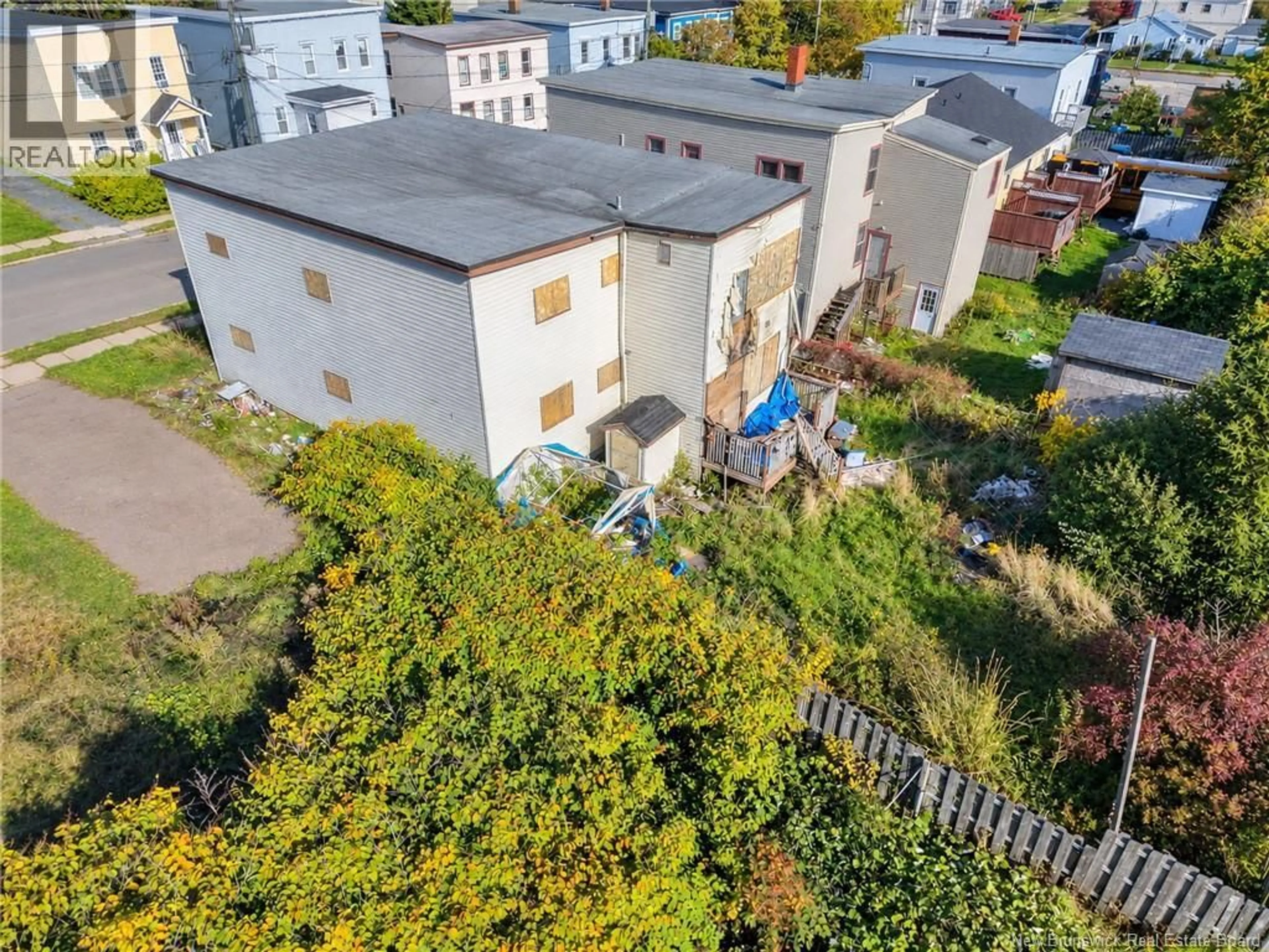 A pic from outside/outdoor area/front of a property/back of a property/a pic from drone, city buildings view from balcony for 194-196 TOWER STREET, Saint John New Brunswick E2M1Z2