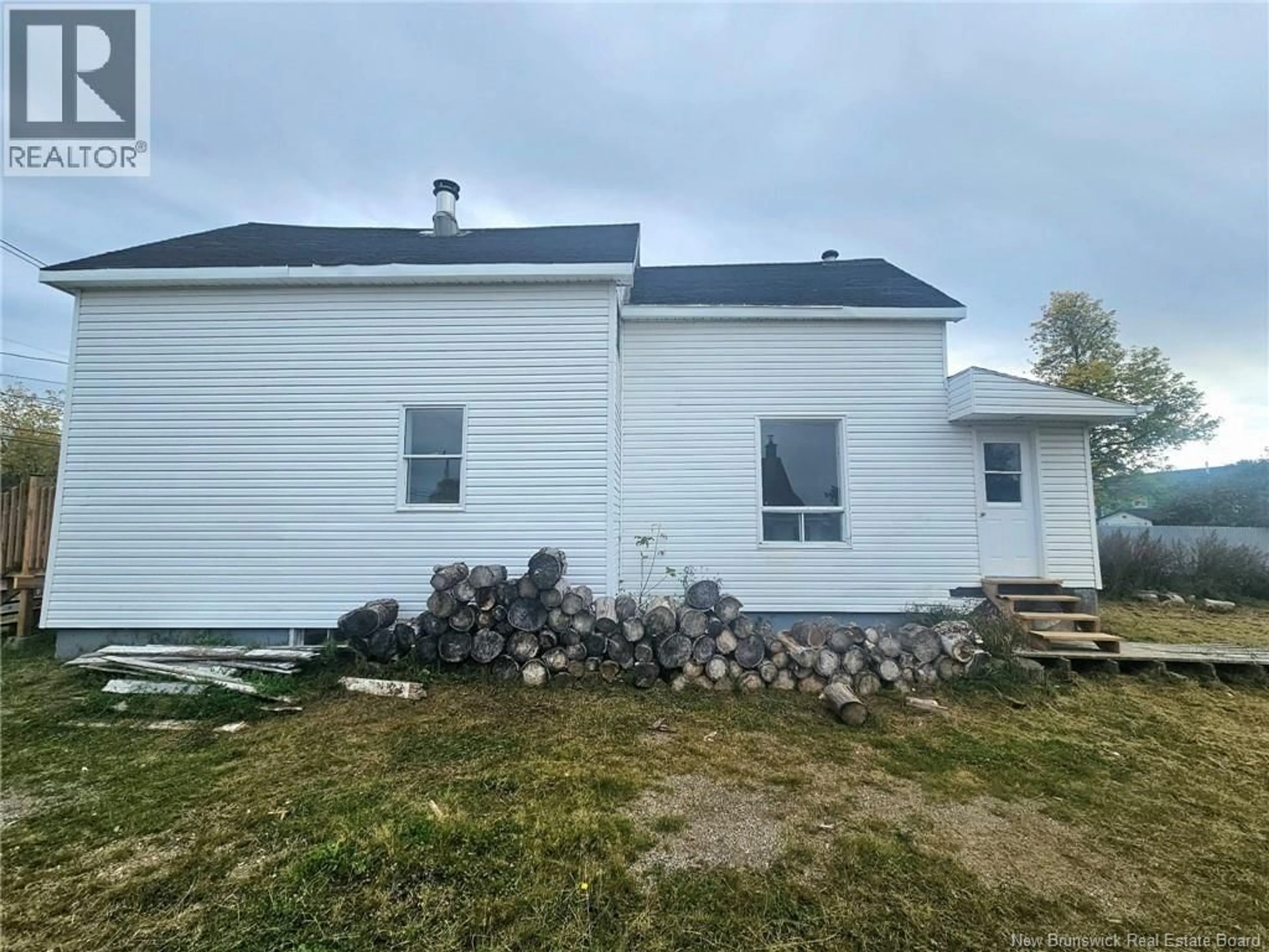 Unknown for 1430 ST. MARY AVENUE, Bathurst New Brunswick E2A2E3