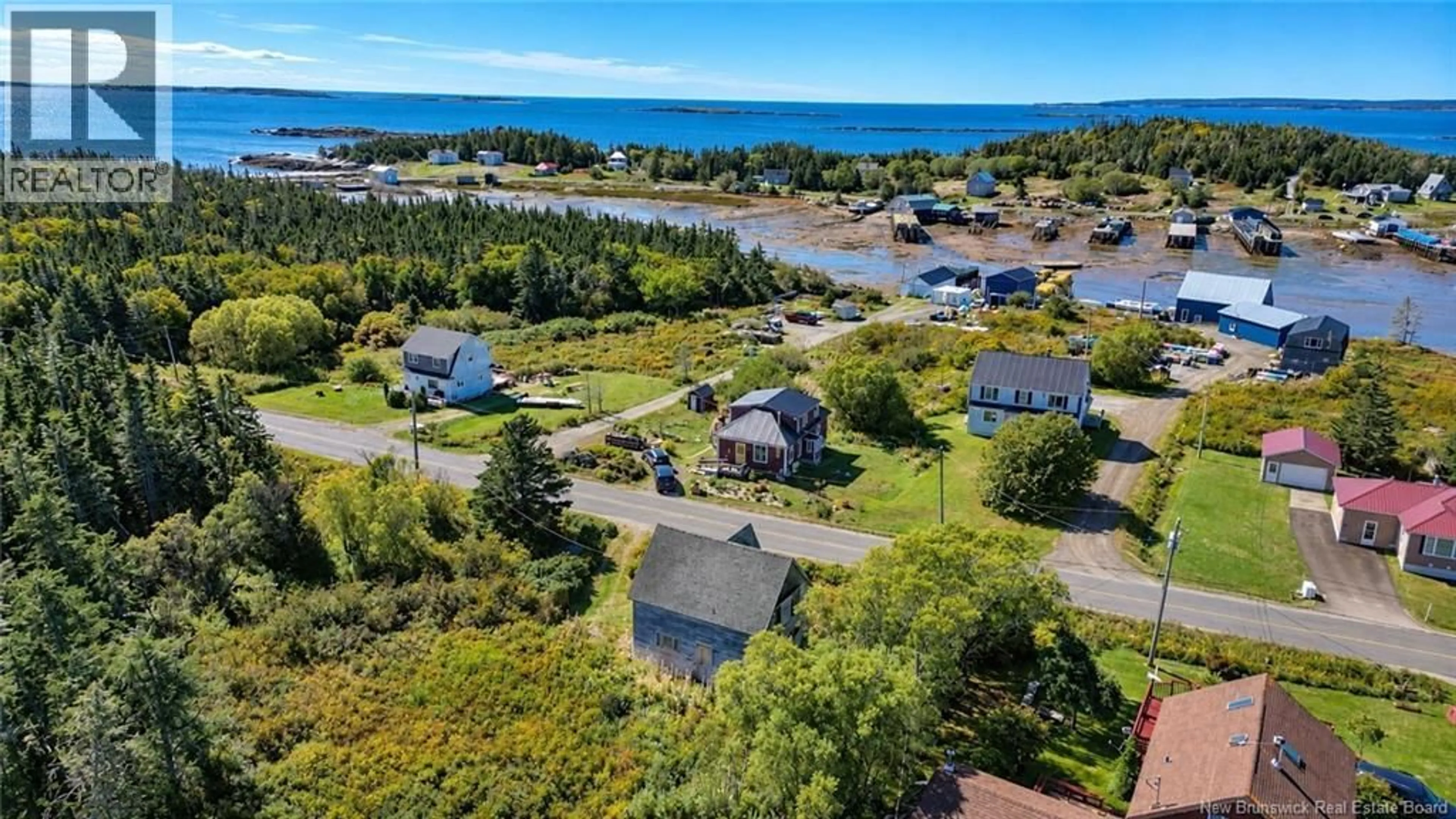 A pic from outside/outdoor area/front of a property/back of a property/a pic from drone, water/lake/river/ocean view for 112 WHITE HEAD ROAD, White Head Island New Brunswick E5G1K4