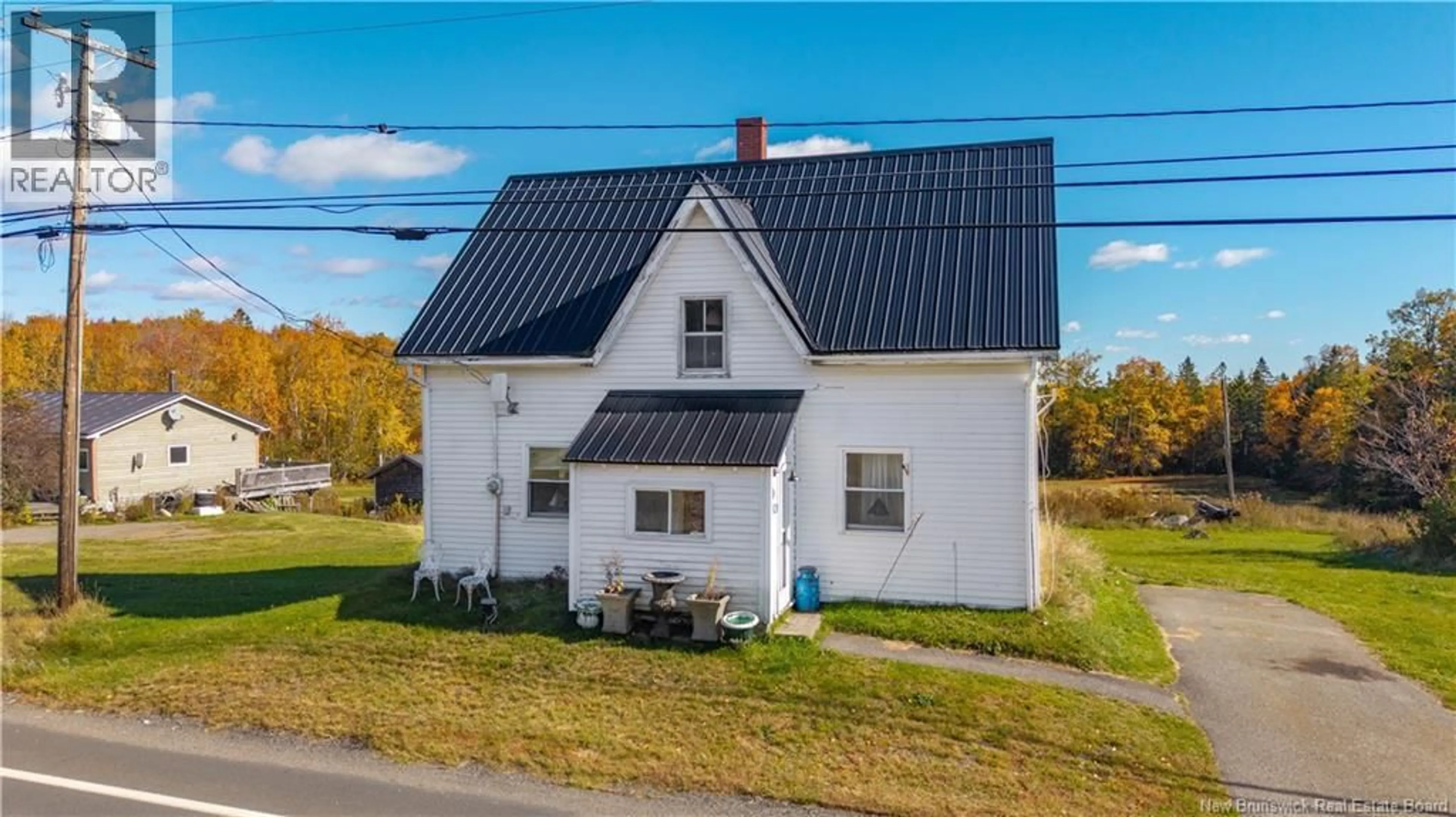 A pic from outside/outdoor area/front of a property/back of a property/a pic from drone, building for 4596 ROUTE 127, Chamcook New Brunswick E5B3A2