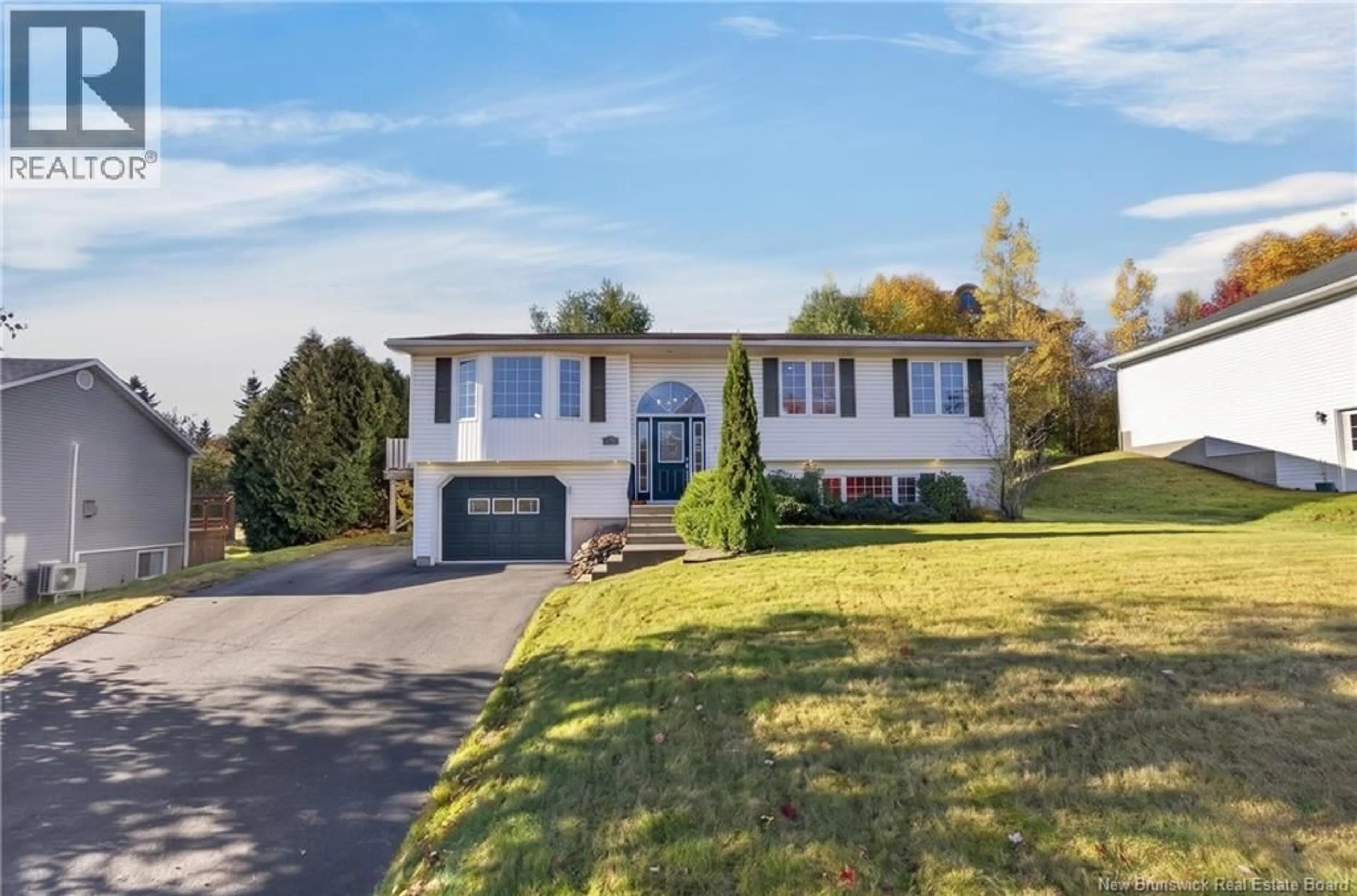 Home with vinyl exterior material, unknown for 372 KIMBLE DRIVE, Fredericton New Brunswick E3B6Y5