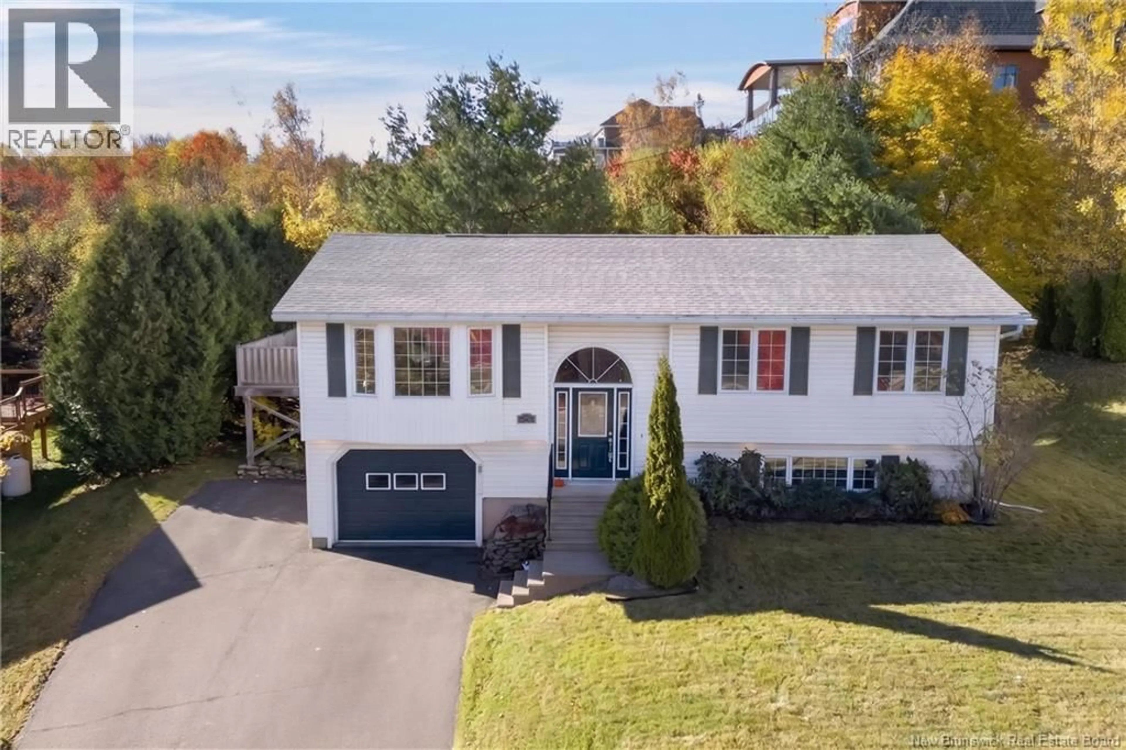 A pic from outside/outdoor area/front of a property/back of a property/a pic from drone, street for 372 KIMBLE DRIVE, Fredericton New Brunswick E3B6Y5