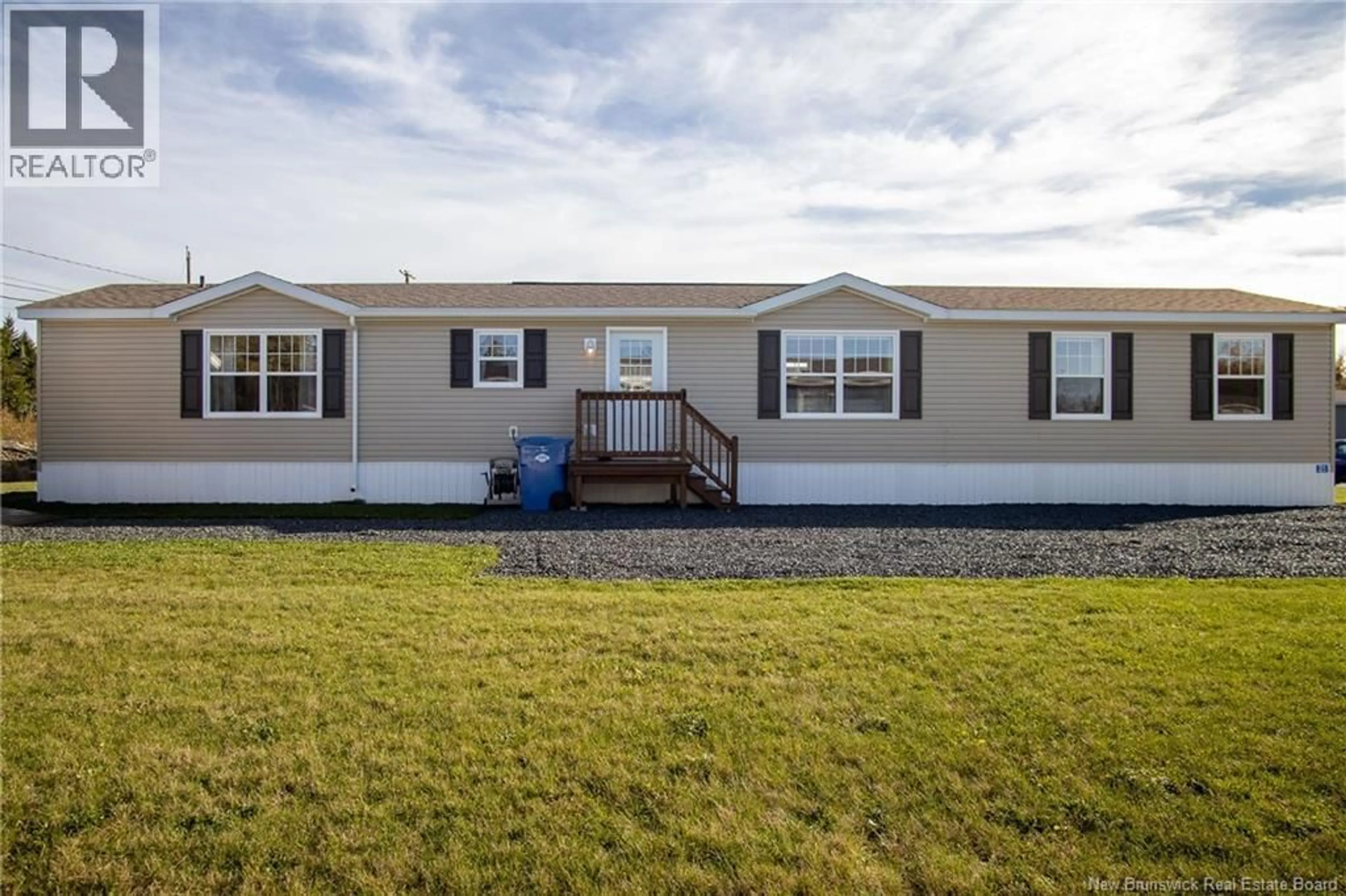 Home with vinyl exterior material, unknown for 21 HARVEST LANE, St George New Brunswick E5C0J3