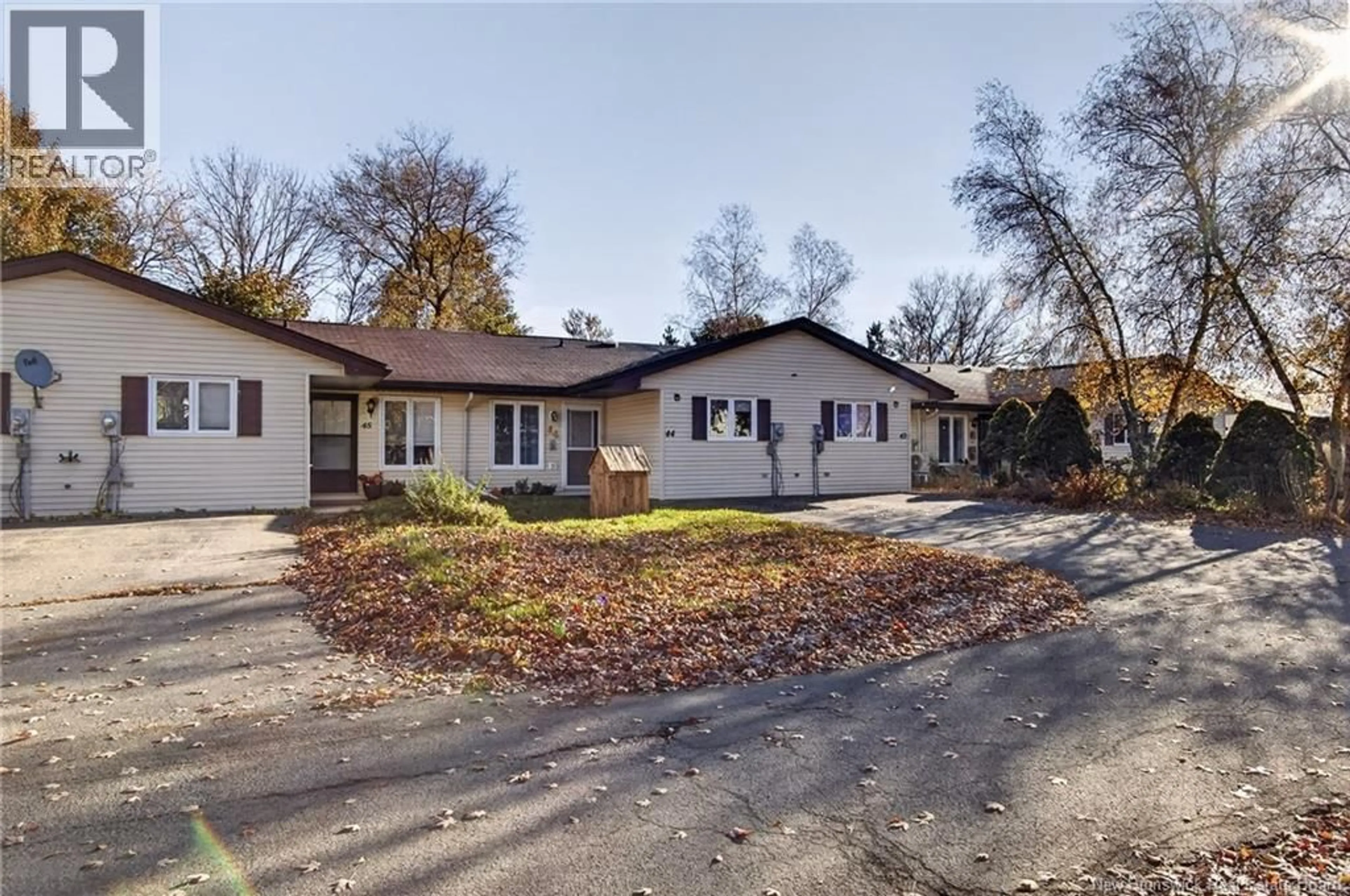 A pic from outside/outdoor area/front of a property/back of a property/a pic from drone, street for 44 WALLACE COURT, Sussex New Brunswick E4E2C7