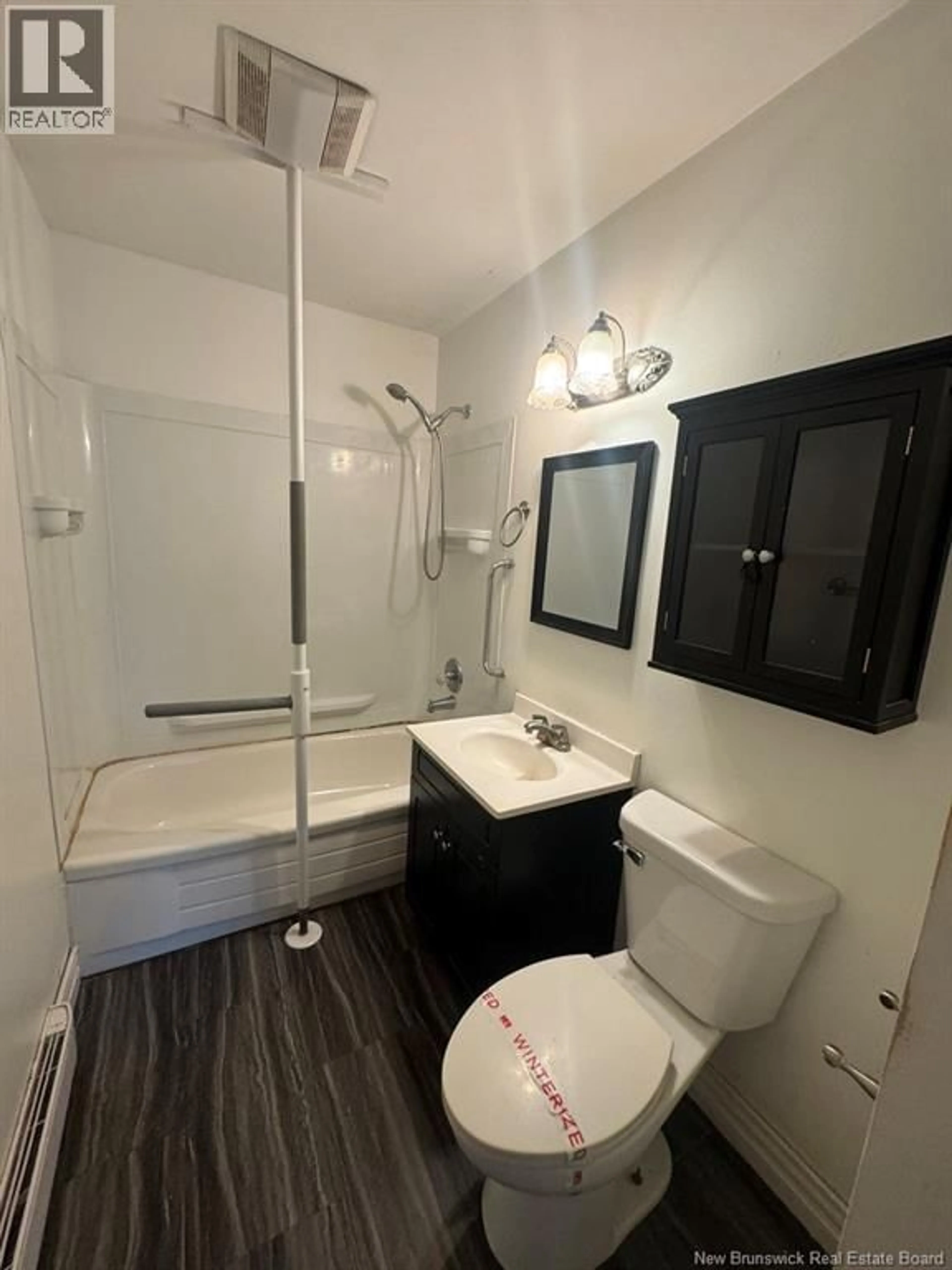 Standard bathroom, unknown for 61 MCKENZIE AVENUE, Moncton New Brunswick E1C7Y8