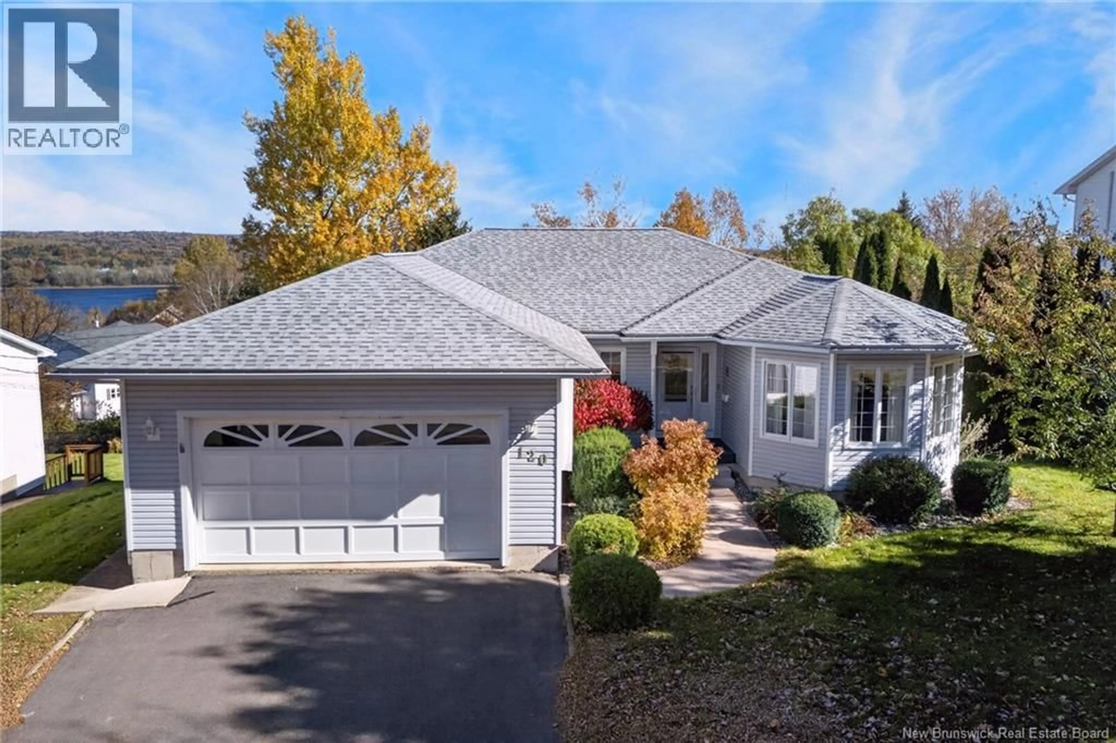 Home with vinyl exterior material, unknown for 120 WETMORE ROAD, Fredericton New Brunswick E3B6Y2