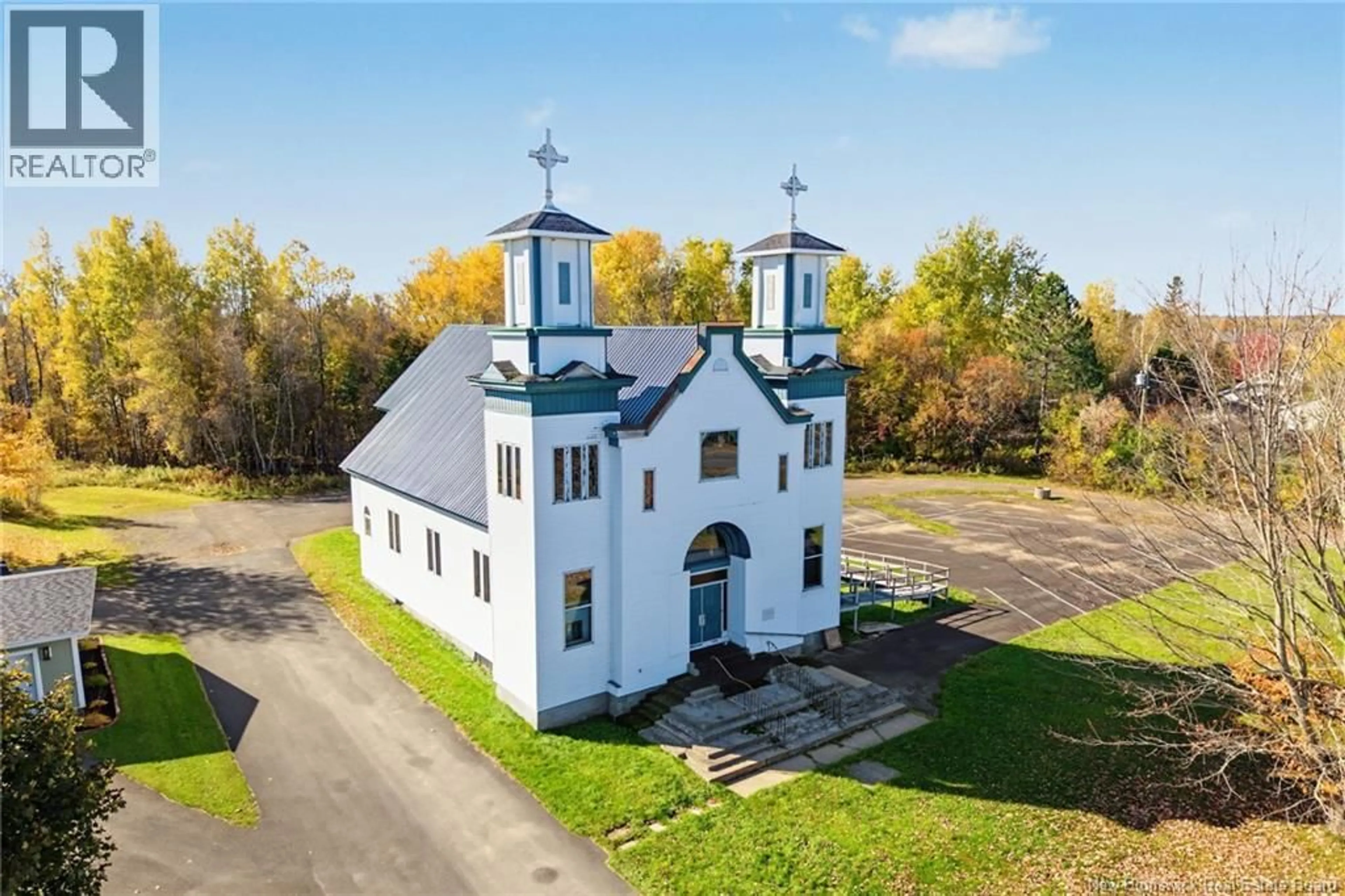 A pic from outside/outdoor area/front of a property/back of a property/a pic from drone, building for 48 KING STREET, Chipman New Brunswick E4A2H7