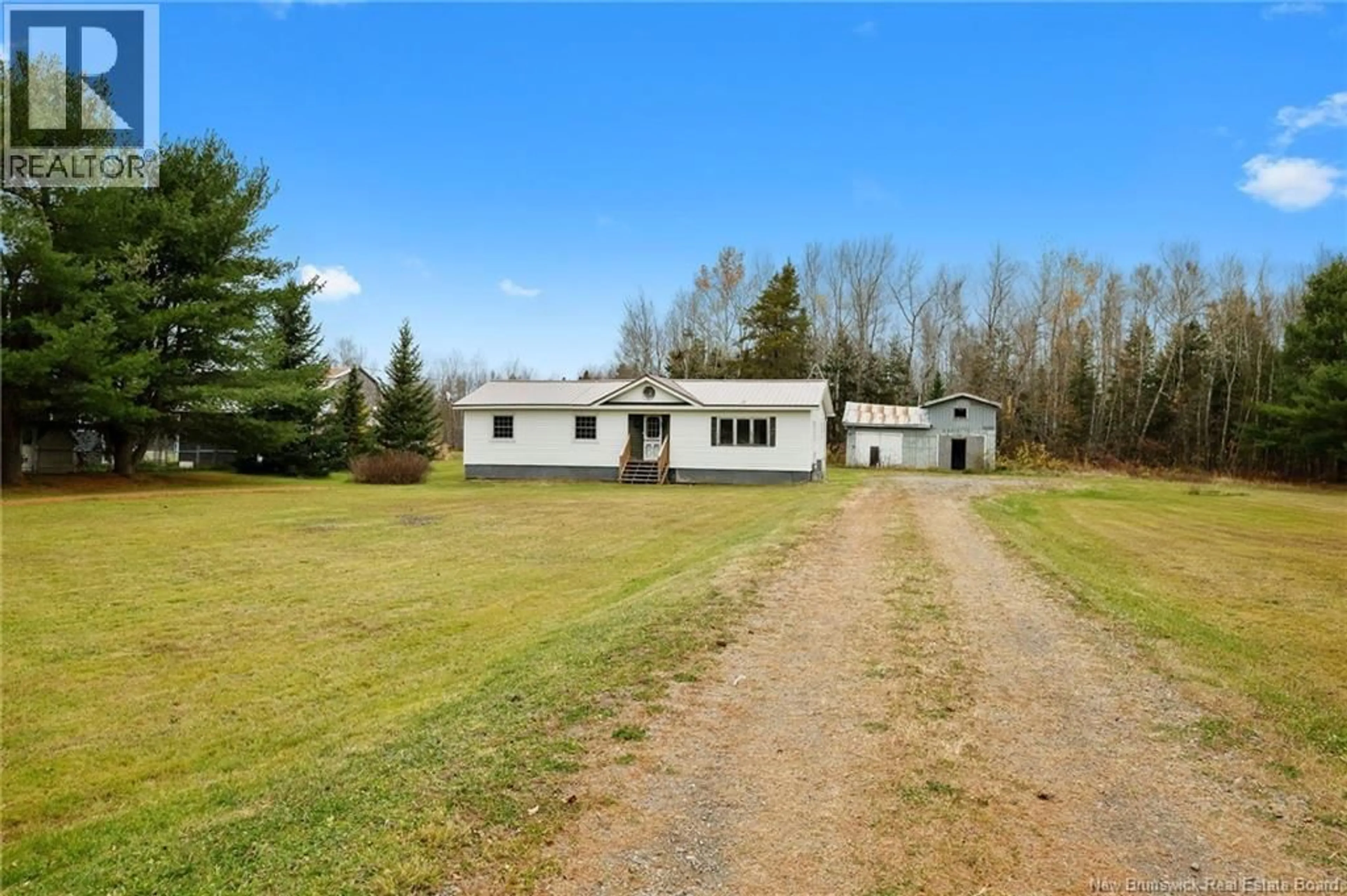 A pic from outside/outdoor area/front of a property/back of a property/a pic from drone, building for 7744 ROUTE 515, Saint-Paul New Brunswick E4T3T5