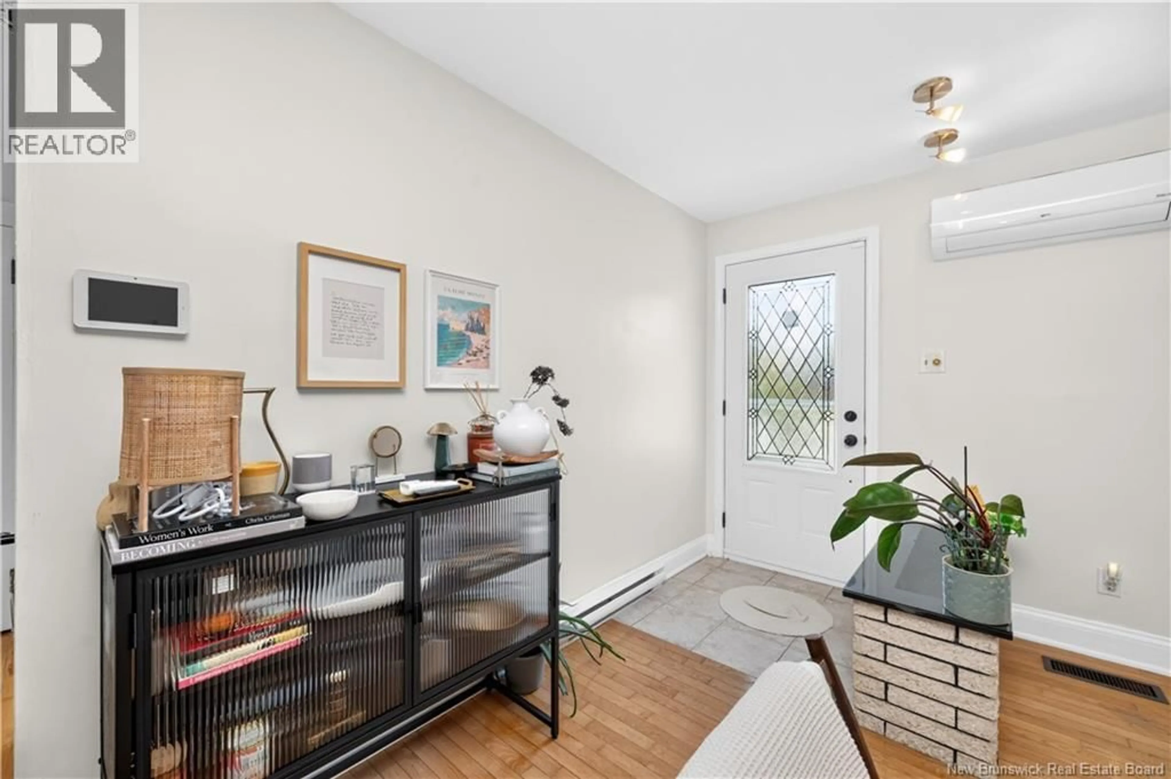 Indoor entryway for 37 WINTER AVENUE, Moncton New Brunswick E1C5X2