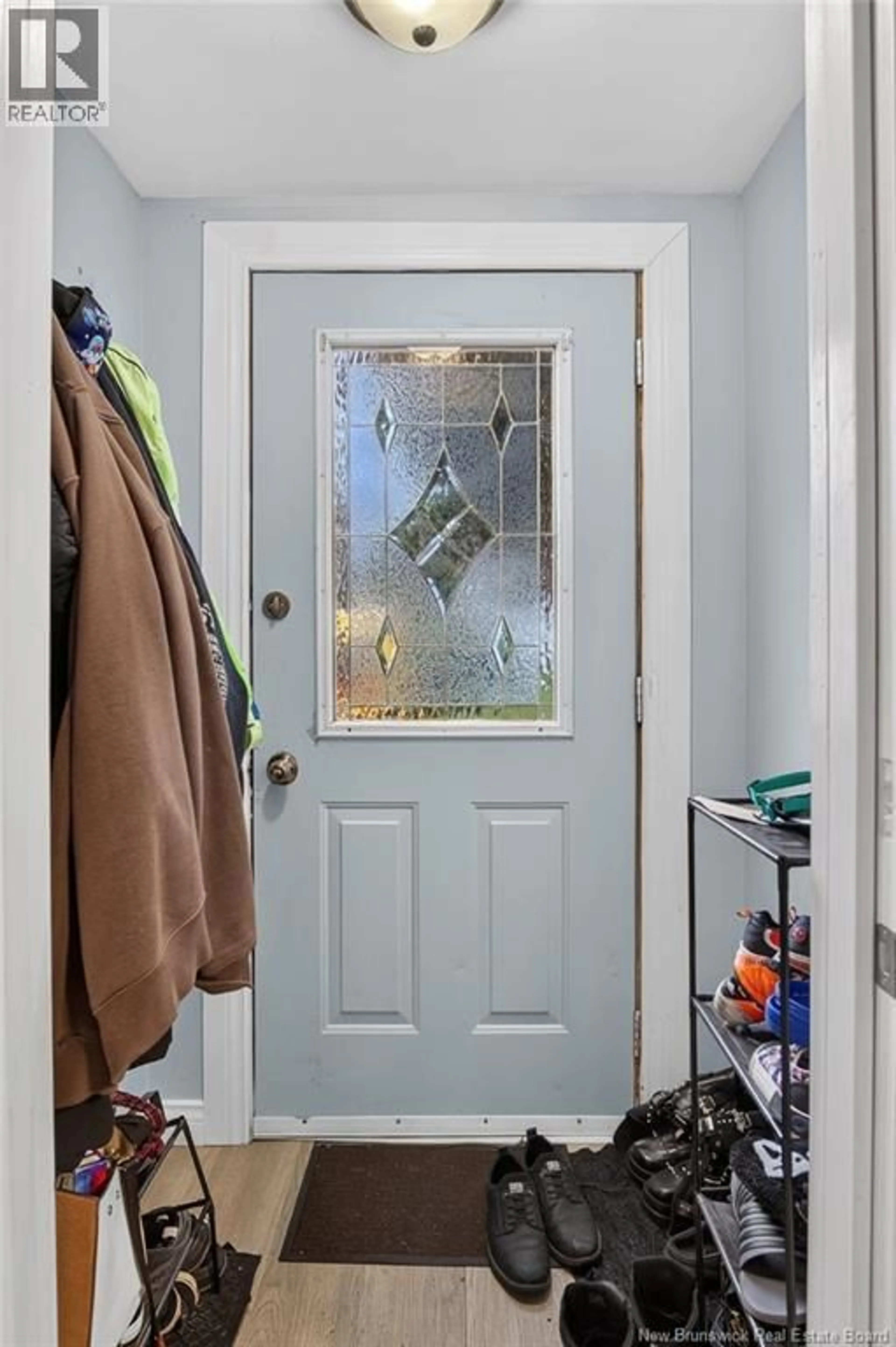 Indoor entryway for 194 WATSON STREET, Saint John New Brunswick E2M1G6