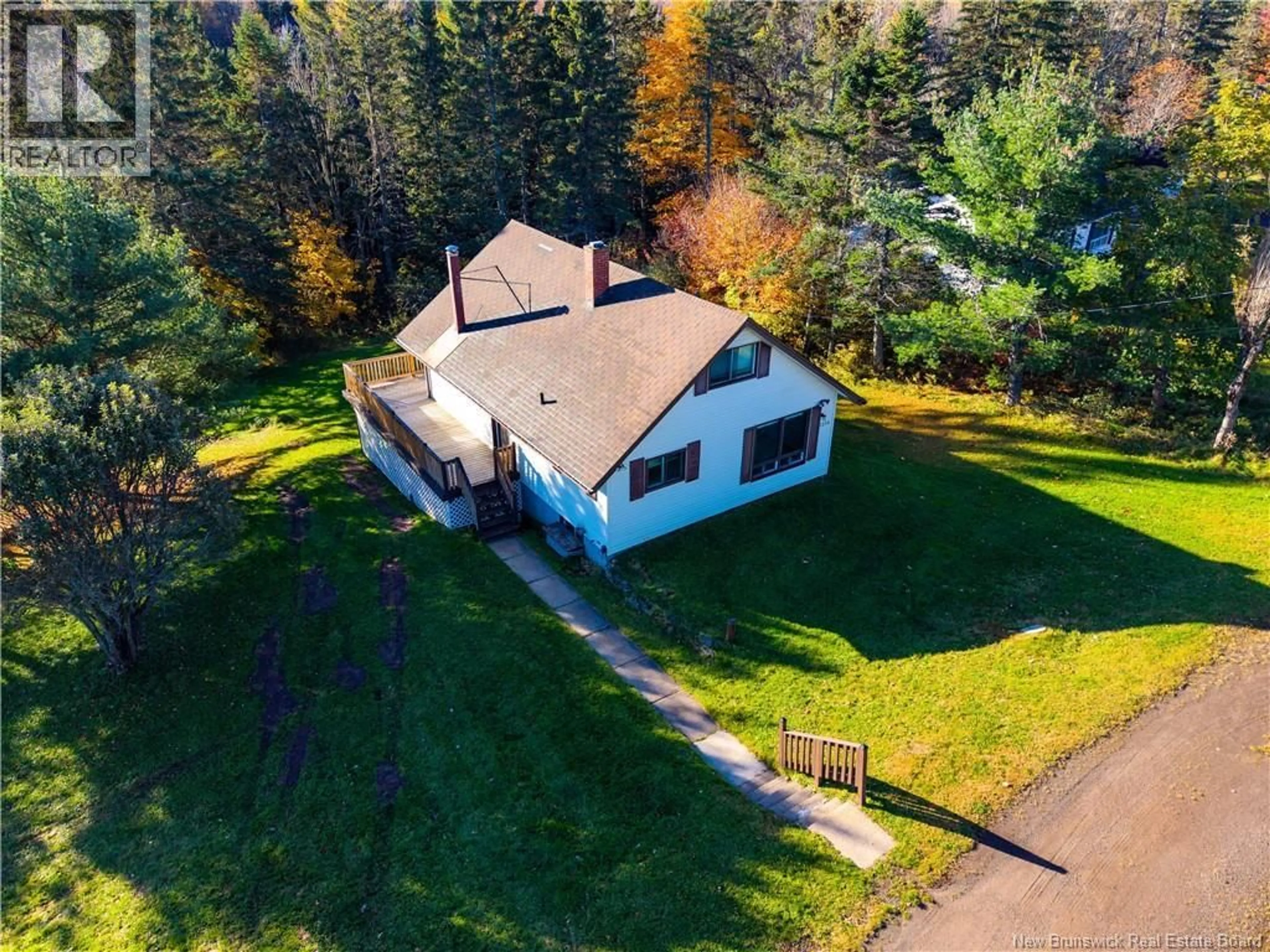 A pic from outside/outdoor area/front of a property/back of a property/a pic from drone, unknown for 3256 MOUNTAIN ROAD, Moncton New Brunswick E1G2W8