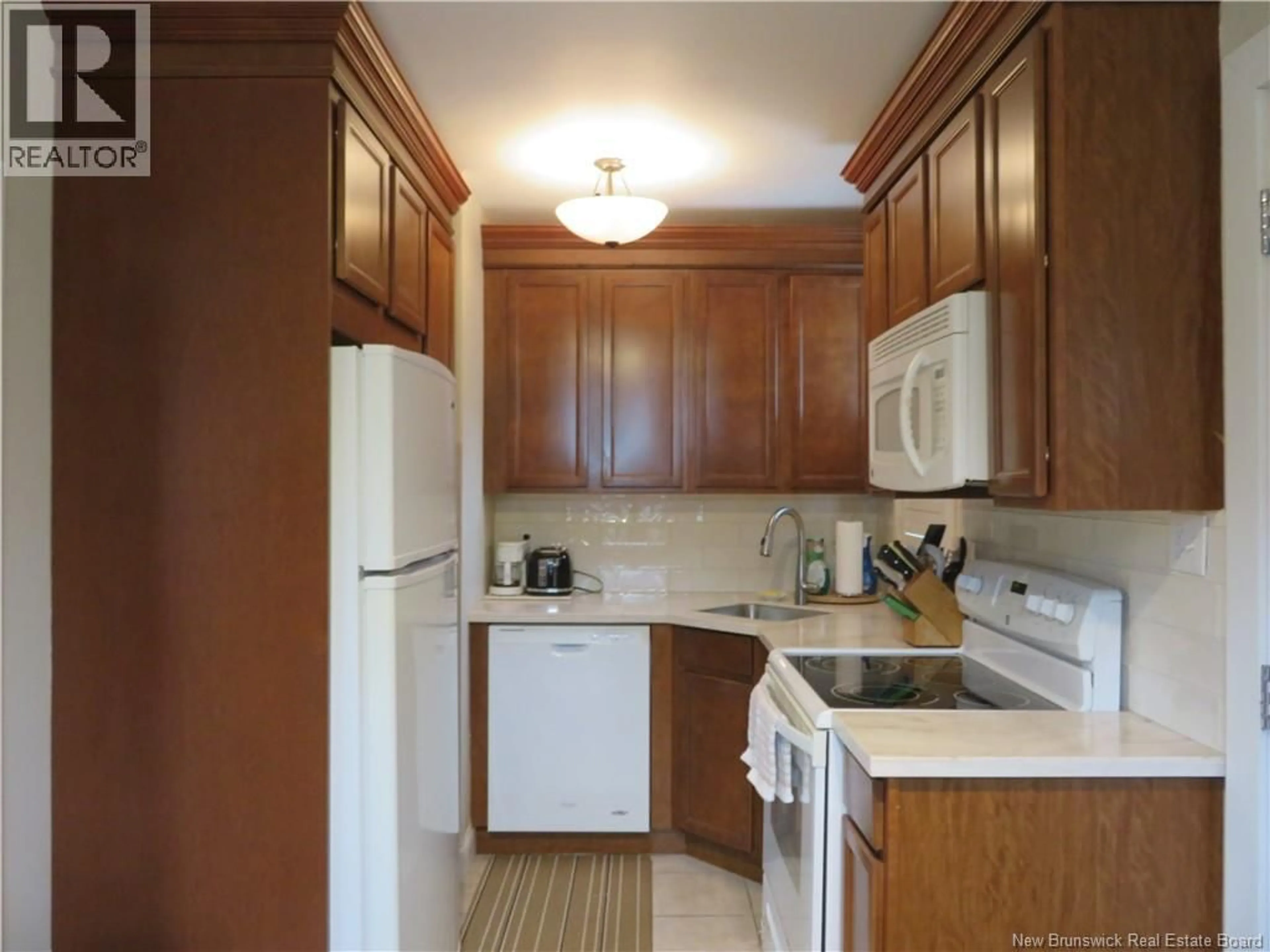 Standard kitchen, unknown for 692 DUNN AVENUE, Saint John New Brunswick E2M2X8