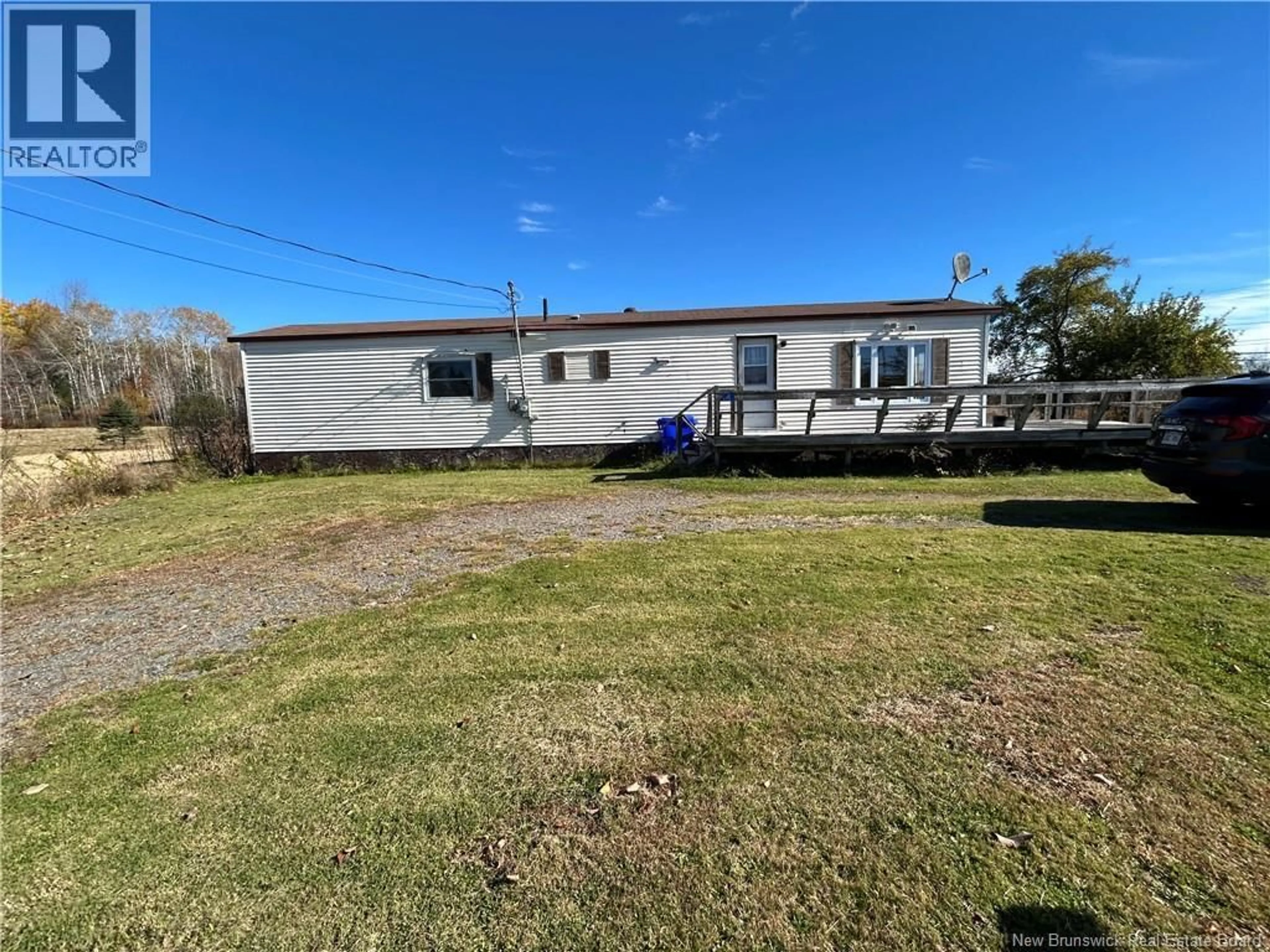 A pic from outside/outdoor area/front of a property/back of a property/a pic from drone, building for 4 CLELAND ROAD, Oak Bay New Brunswick E3L4C2