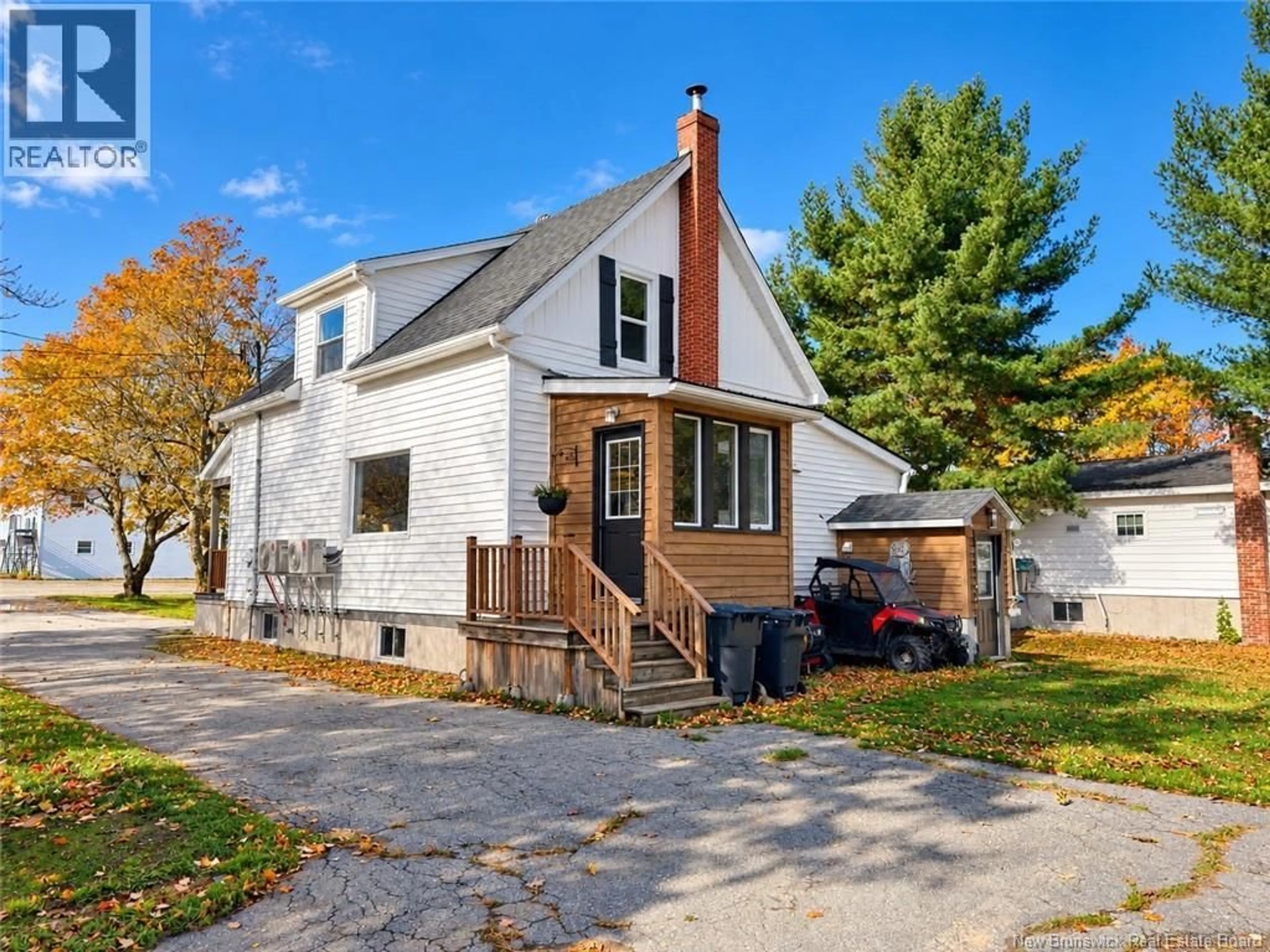 Home with vinyl exterior material, street for 20 ST JOSEPH, Rogersville New Brunswick E4Y2H2