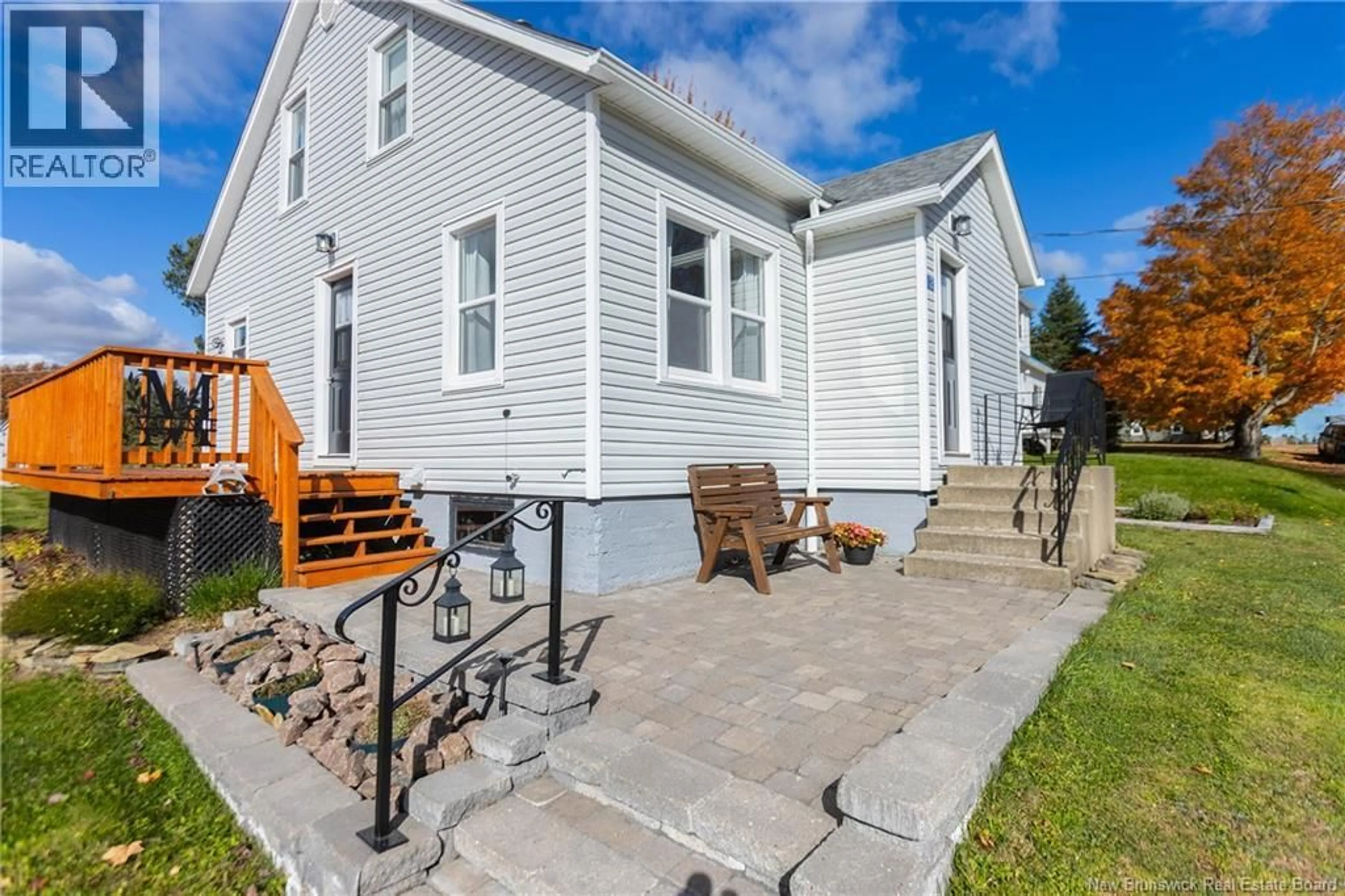 Home with vinyl exterior material, street for 12 PRINGLE STREET, Sackville New Brunswick E4L3E8