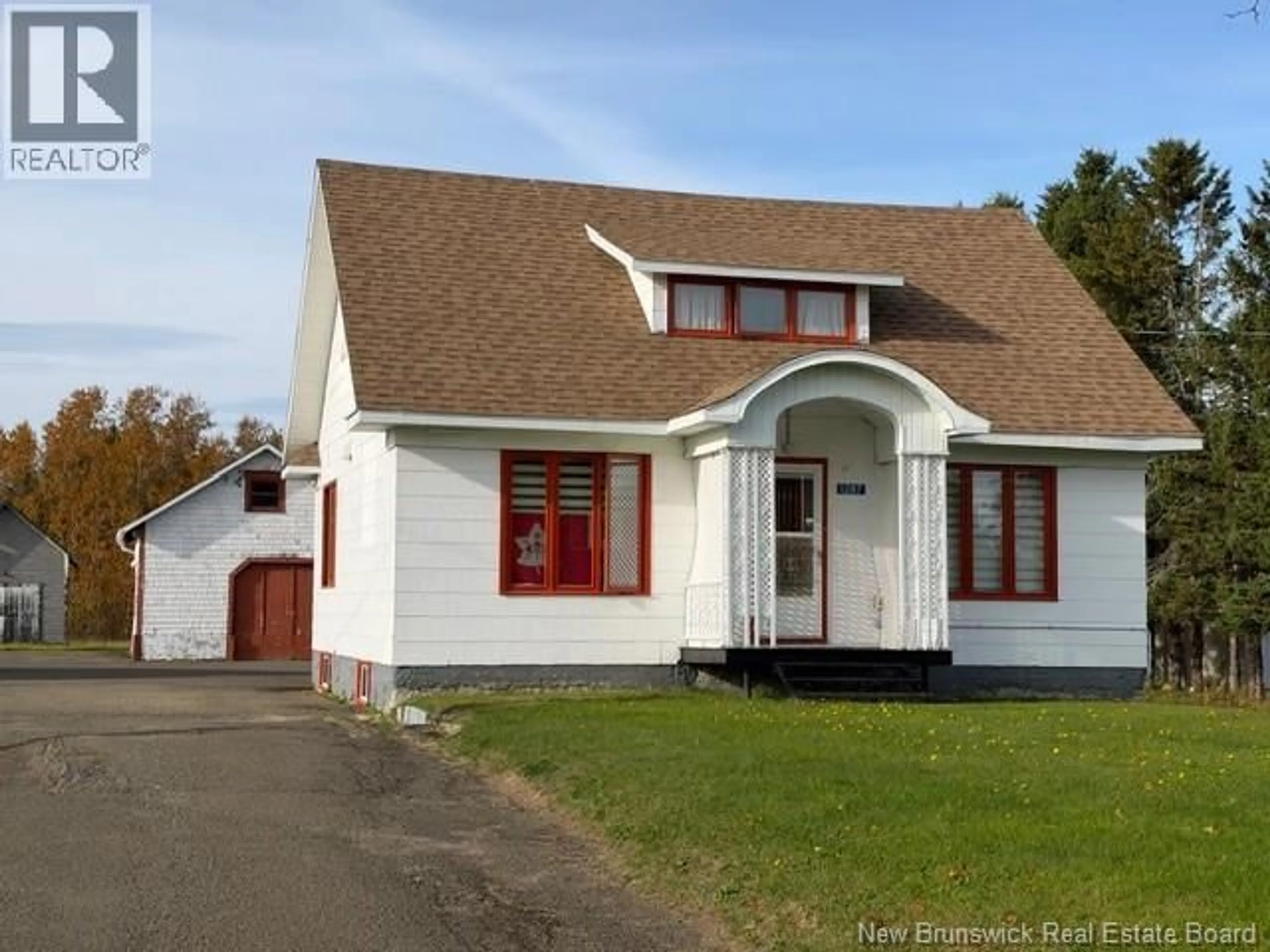 Home with vinyl exterior material, street for 1287 DES PIONNIERS AVENUE, Balmoral New Brunswick E8E1B7