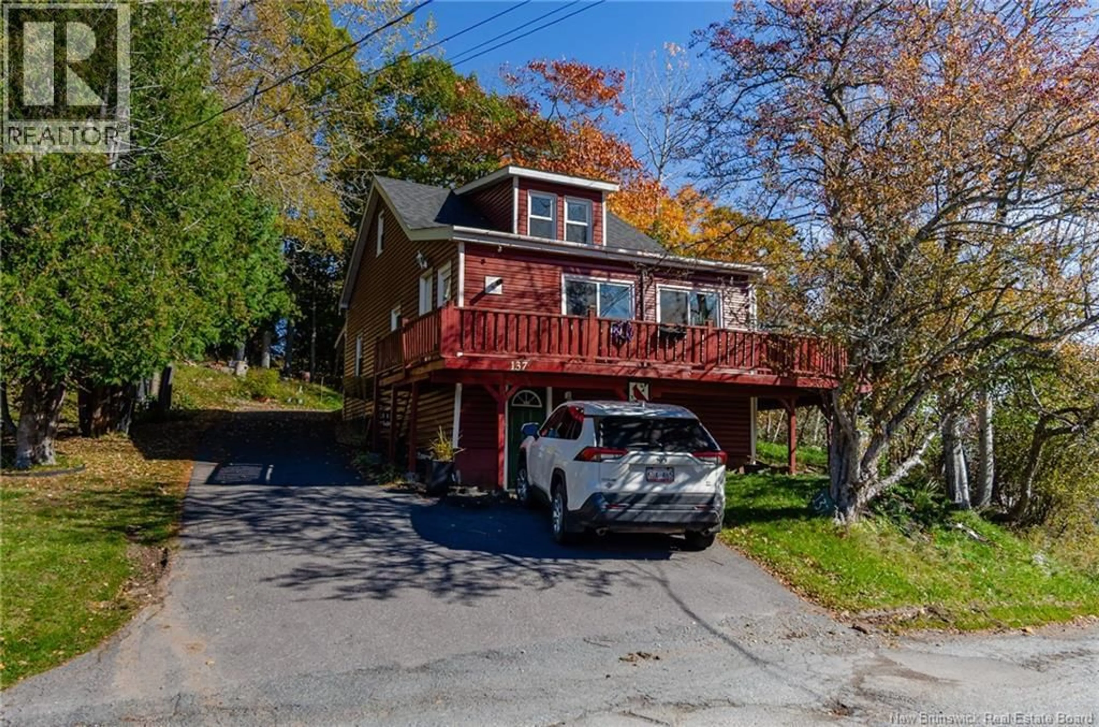 A pic from outside/outdoor area/front of a property/back of a property/a pic from drone, street for 137 LAWRENCE LONG ROAD, Saint John New Brunswick E2M5Z7