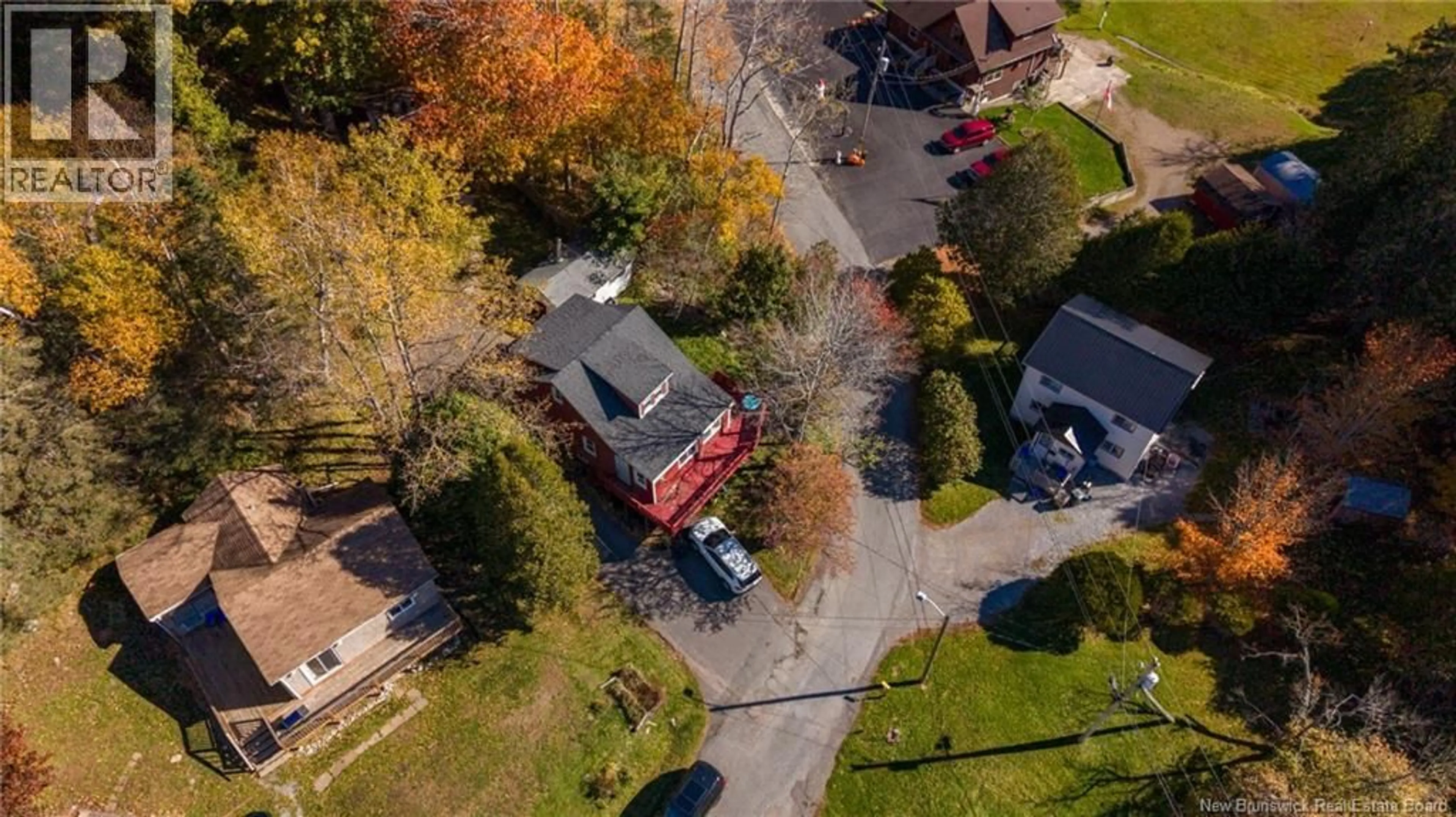 A pic from outside/outdoor area/front of a property/back of a property/a pic from drone, street for 137 LAWRENCE LONG ROAD, Saint John New Brunswick E2M5Z7